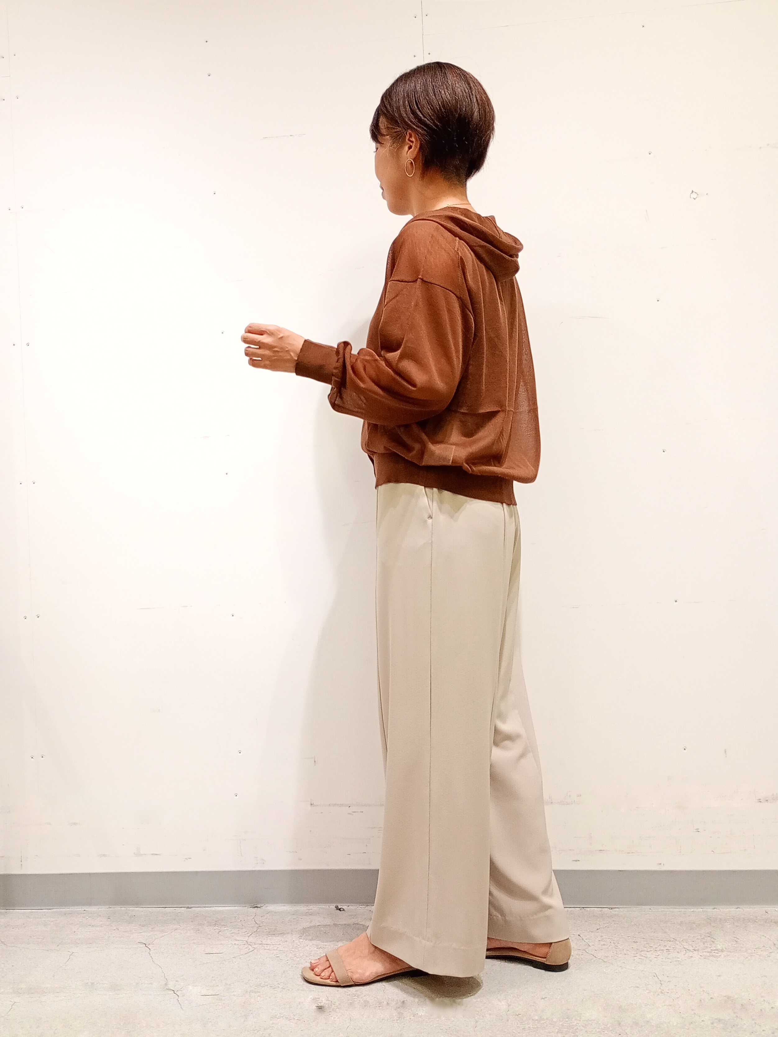 Kさんの「INDIVI｜【洗える／シアー】フーディー カーディガンニット」を使ったコーディネート
