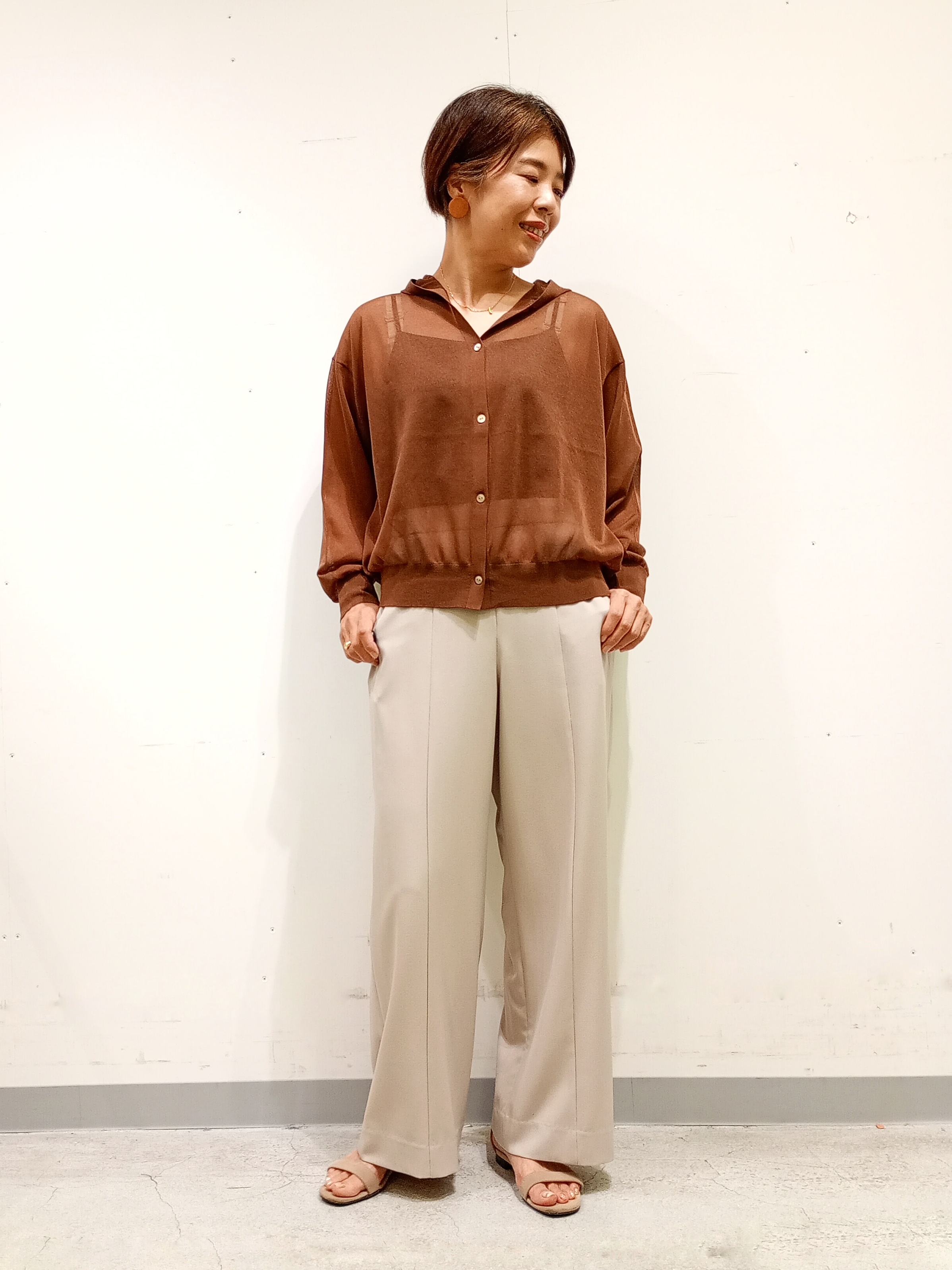 Kさんの「INDIVI｜【洗える／シアー】フーディー カーディガンニット」を使ったコーディネート