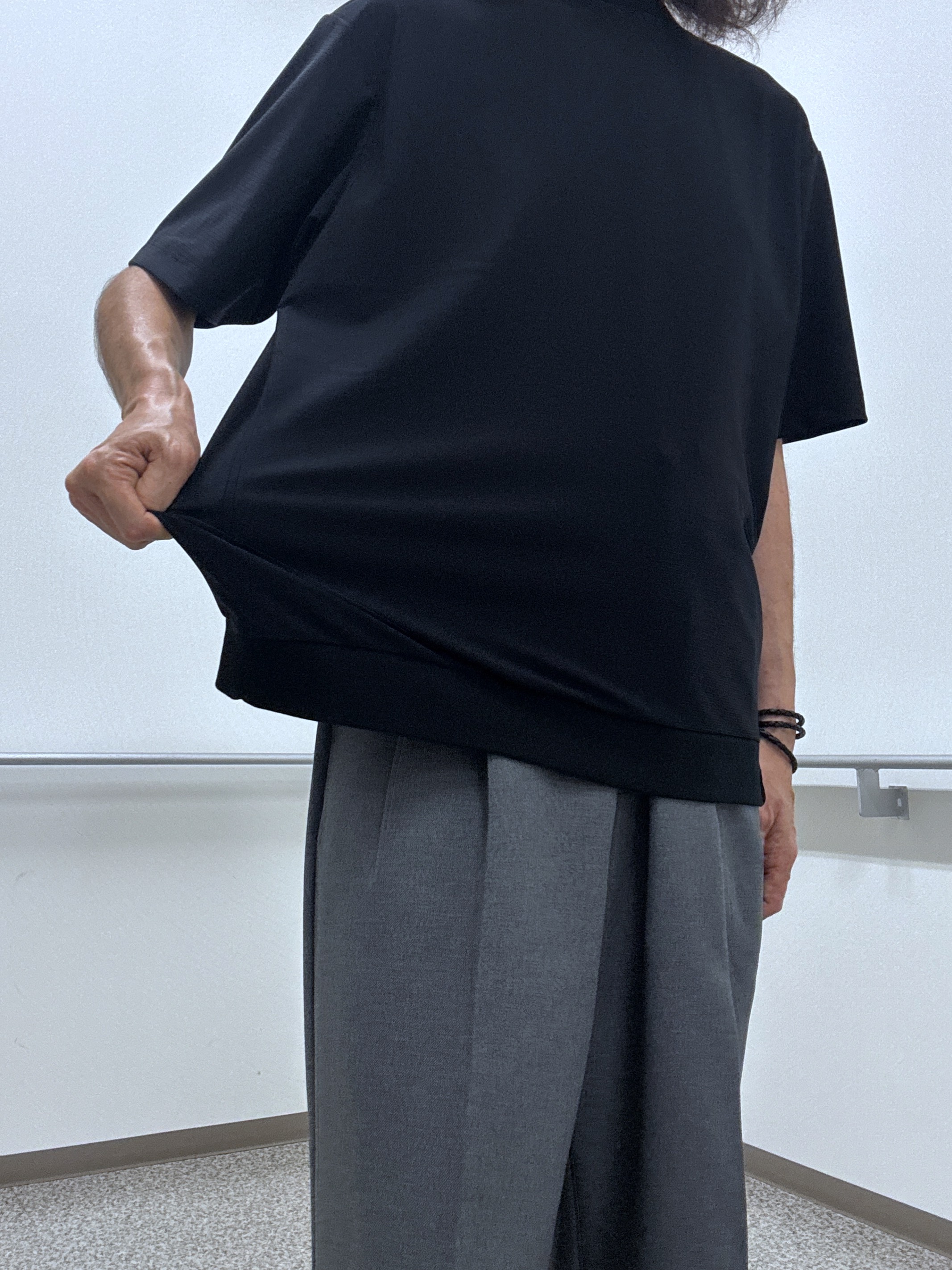 おーのさんの「TAKEO KIKUCHI｜【通気性】AIR TOOL LIGHT Ｔシャツ」を使ったコーディネート
