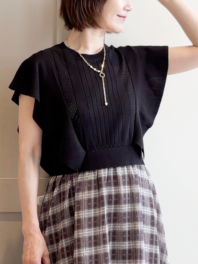 yamakoさんの「grove｜【低身長さんも選べる着丈・洗濯機◎】1枚で華やか 肩フリルニットドッキングワンピース」を使ったコーディネート