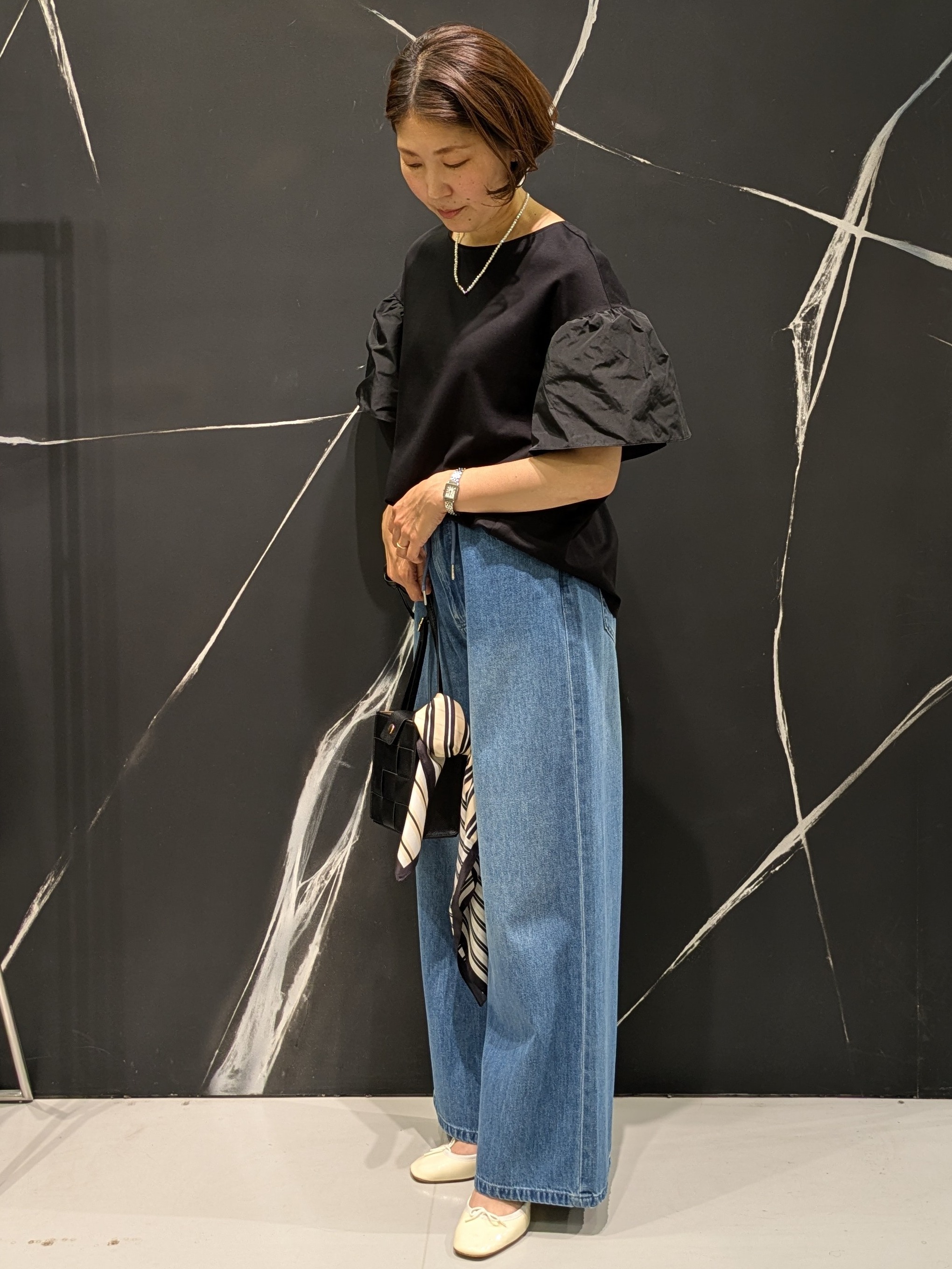ｎｏｒｉさんの「COUP DE CHANCE｜【手洗い可／日本製】フレアスリーブプルオーバー」を使ったコーディネート