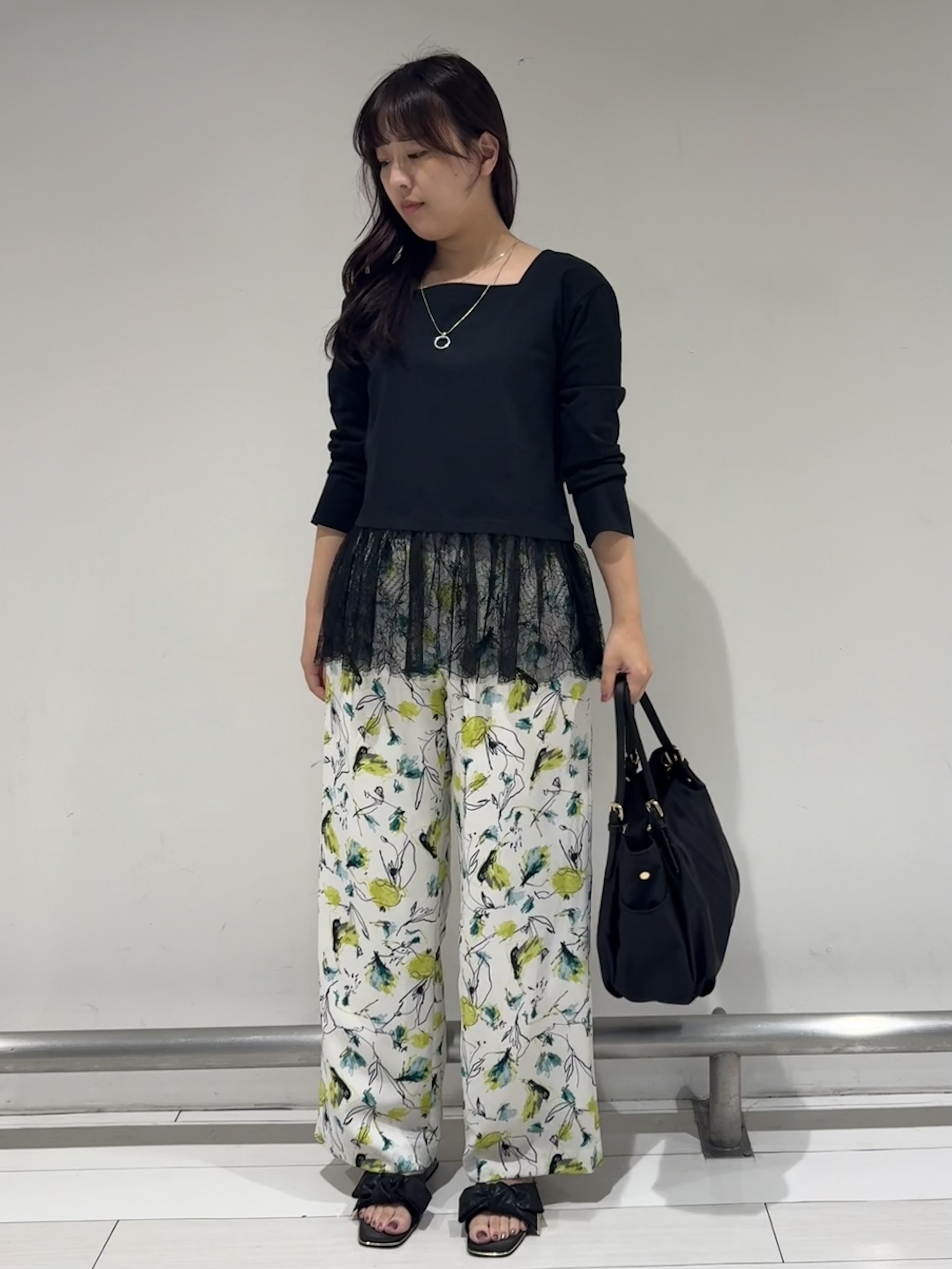 Azusaさんの「Reflect｜【UVカット／接触冷感／レイヤードにおすすめ◎】レース切り替えプルオーバージャージ」を使ったコーディネート
