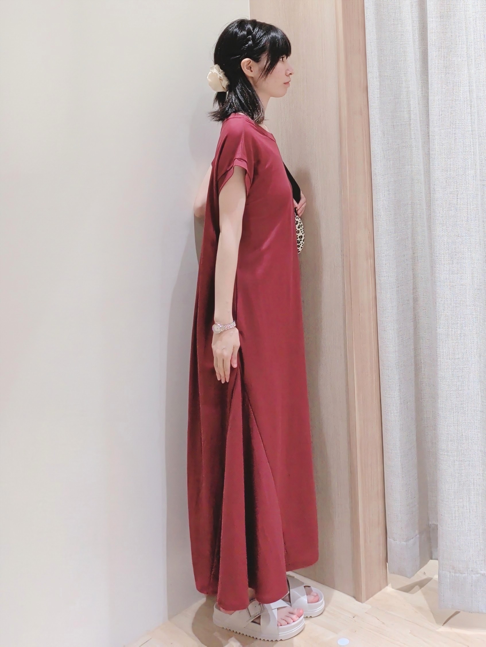 Yuiさんの「grove｜【低身長さんも選べる着丈】モクロディフレンチワンピース」を使ったコーディネート