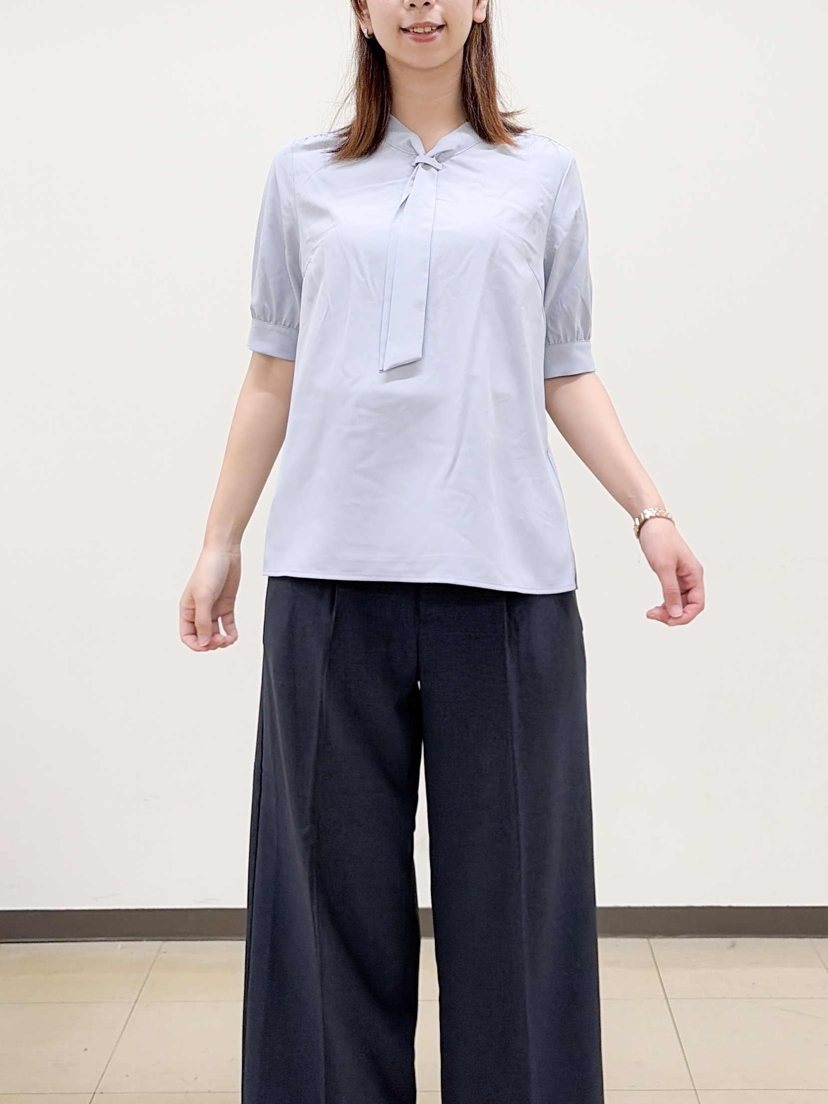 yurinaさんの「index｜ジョーゼットボウタイブラウス【洗濯機OK】」を使ったコーディネート