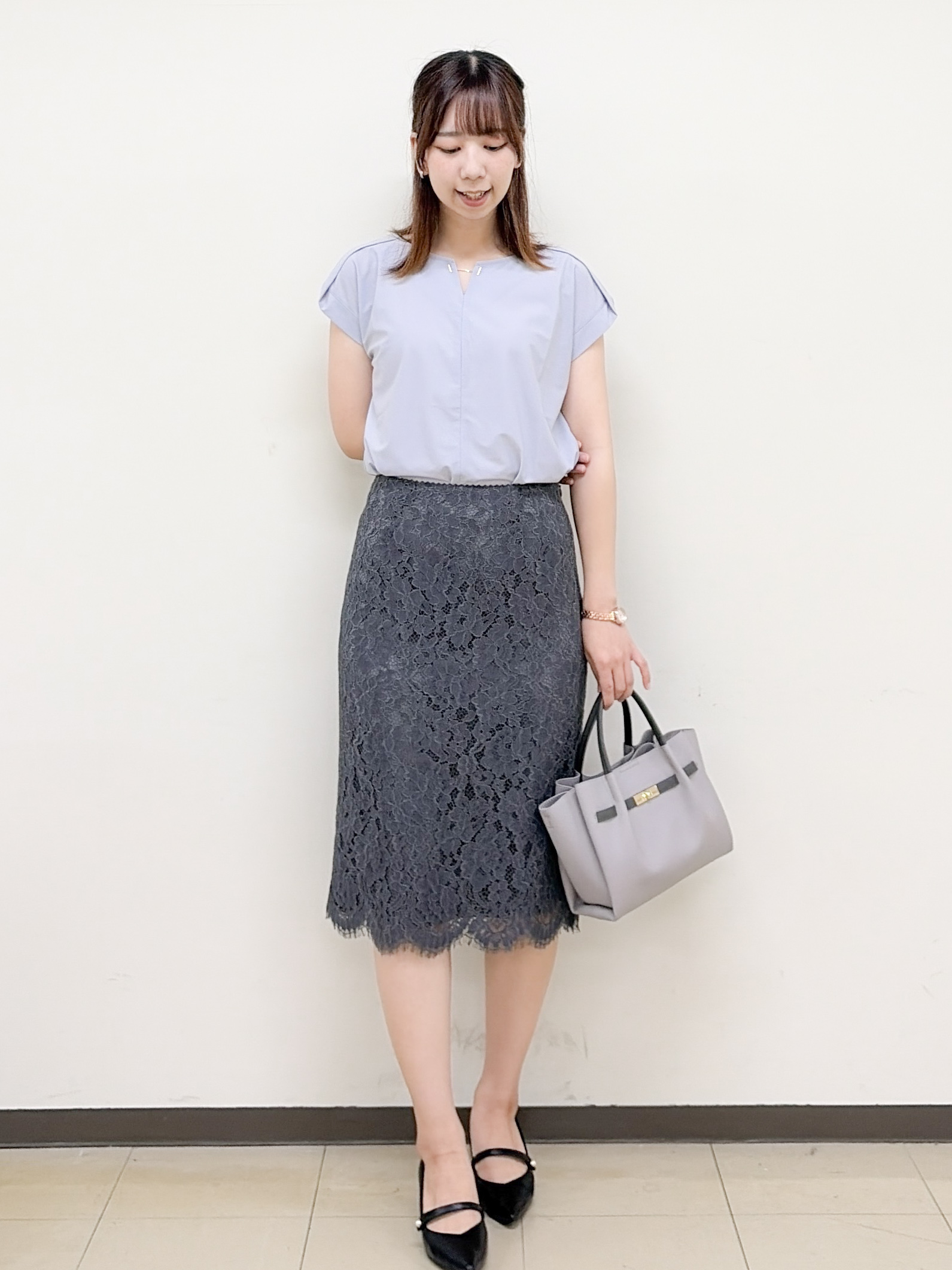 yurinaさんの「index｜【接触冷感】ひんやりキーネックフレンチトップス《洗濯機OK》」を使ったコーディネート