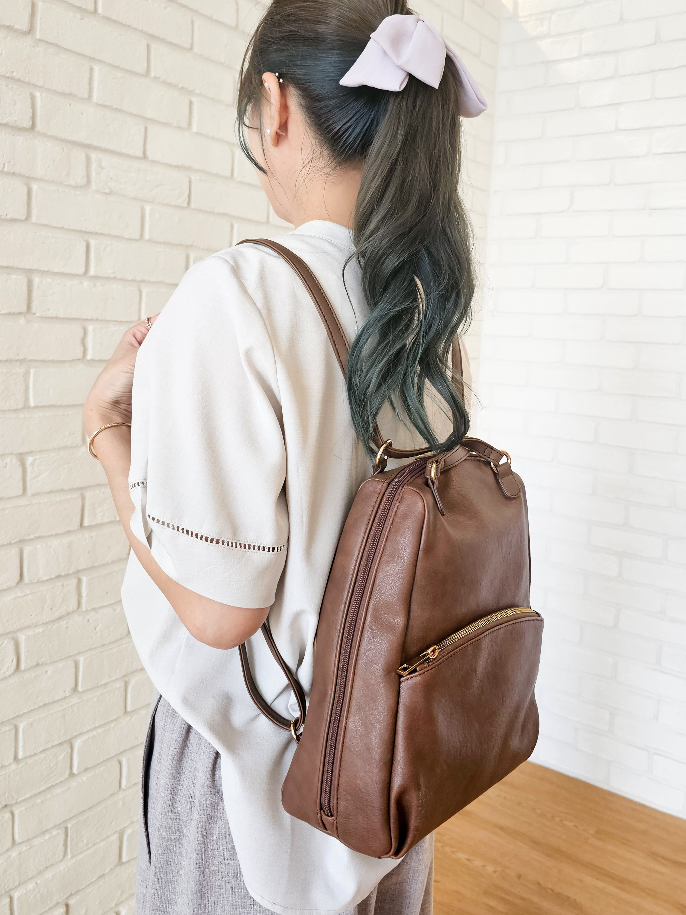 ゆゆさんの「SHOO･LA･RUE｜【洗濯後しわになりにくい／インせずきまる】麻調ハシゴレーススキッパーブラウス」を使ったコーディネート