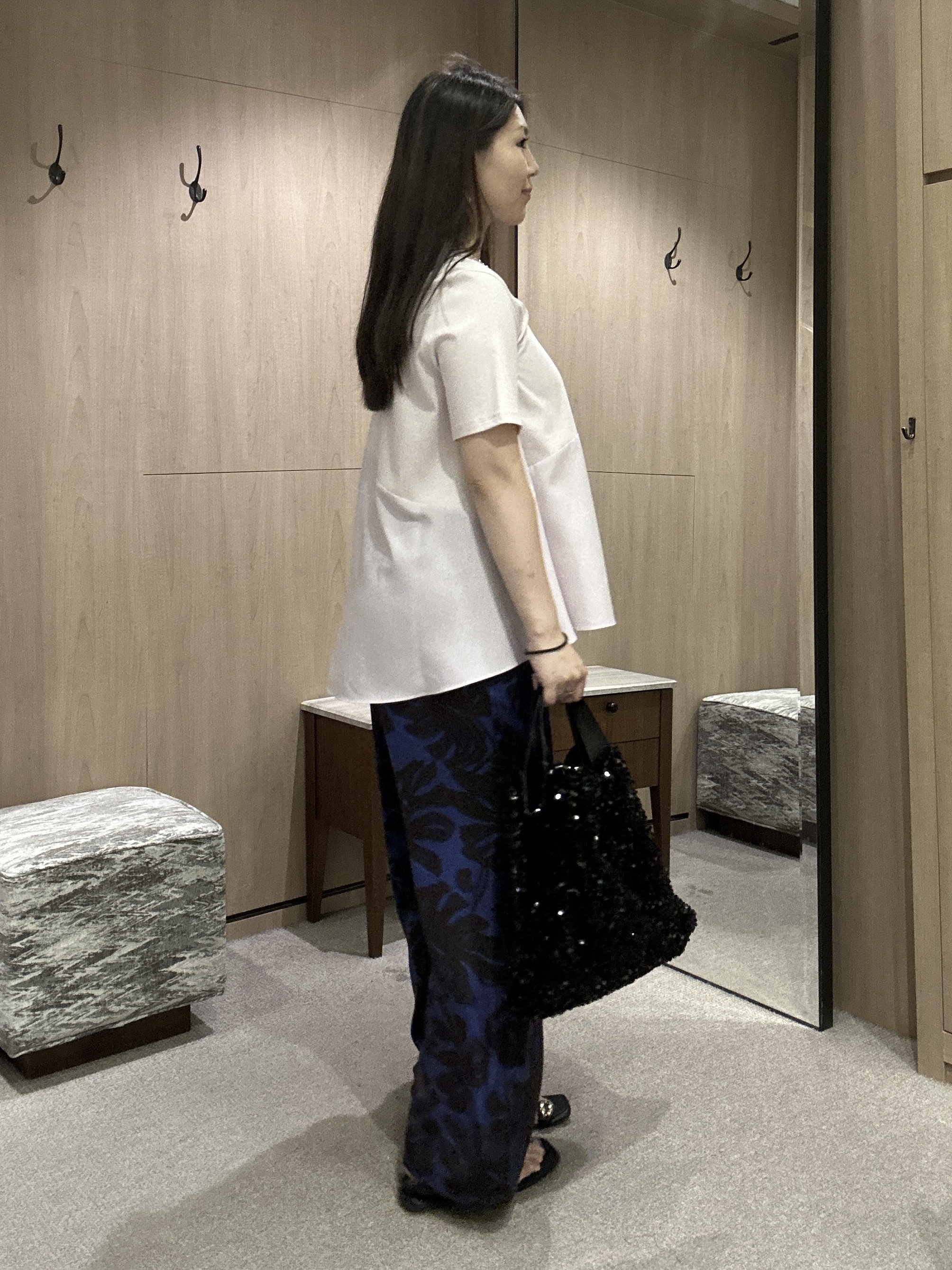 YURIさんの「UNTITLED｜【ウエストゴム】リーフプリントワイドパンツ」を使ったコーディネート
