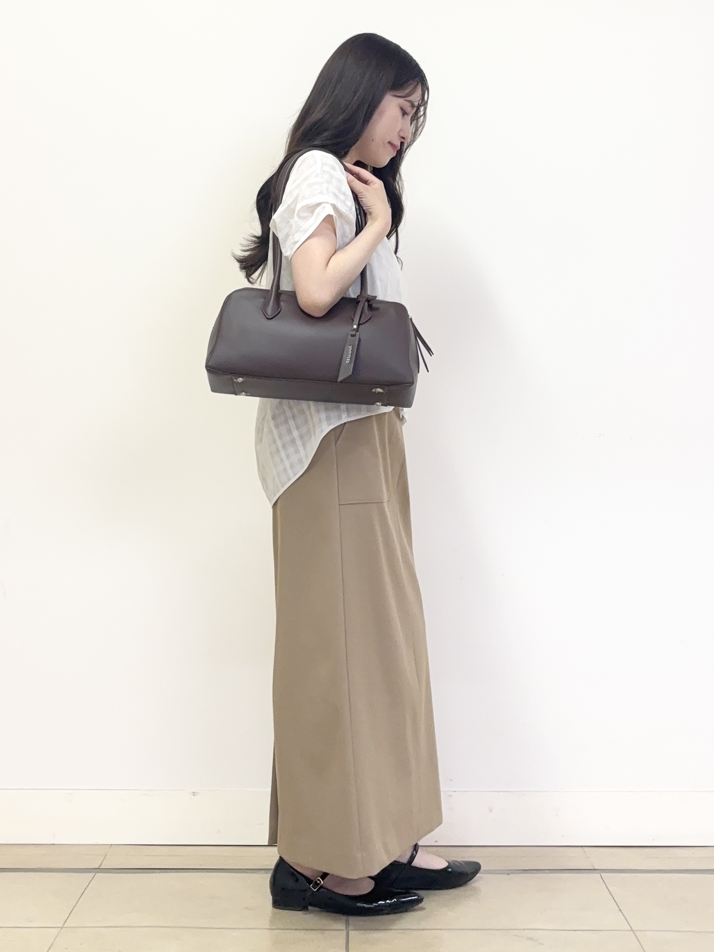あやかさんの「UNTITLED｜シアーチェックブラウス」を使ったコーディネート