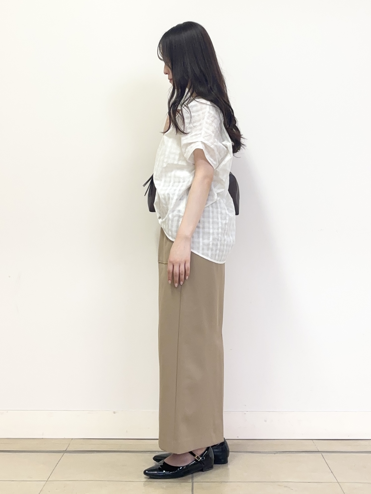 あやかさんの「UNTITLED｜シアーチェックブラウス」を使ったコーディネート