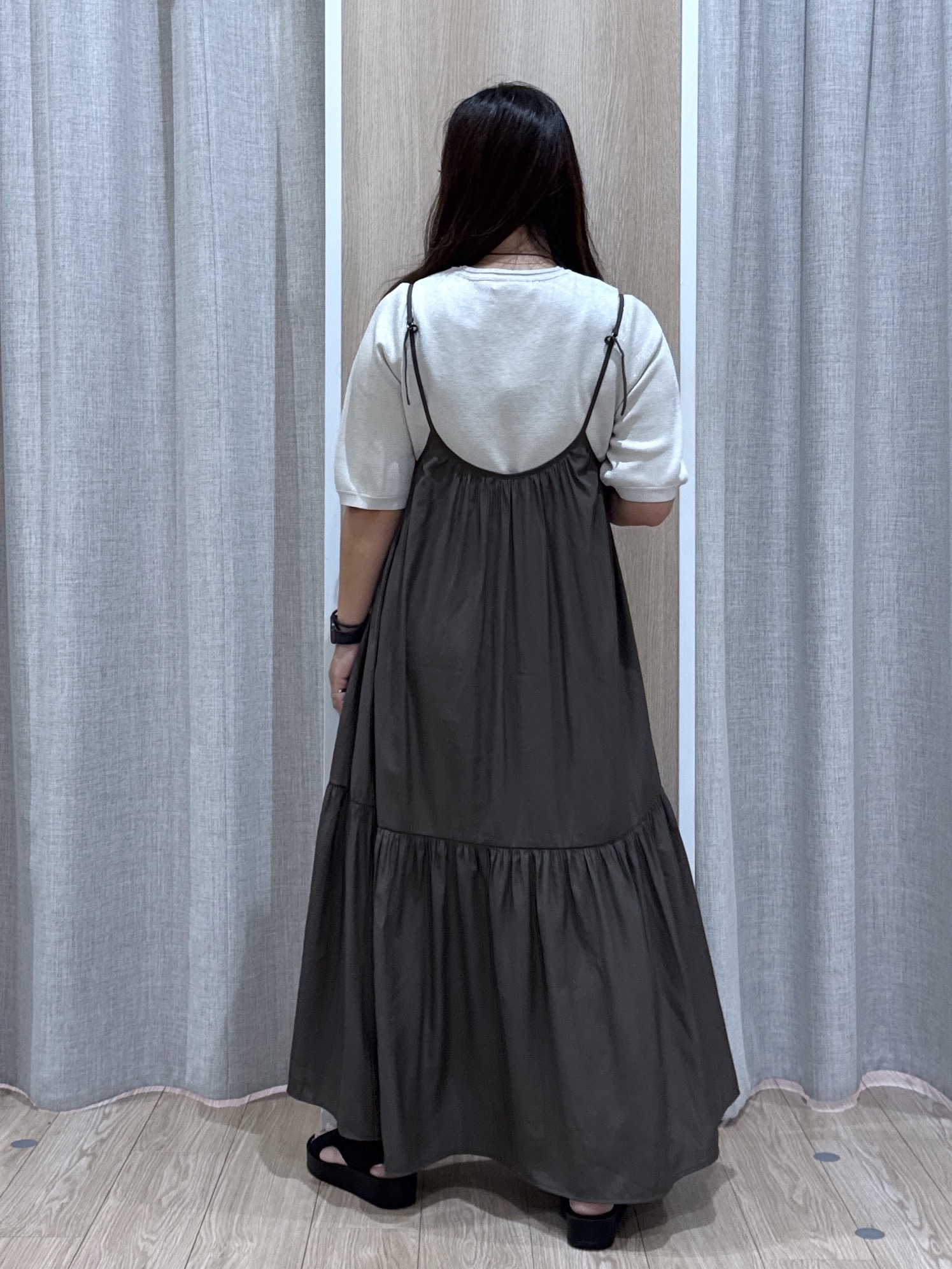 sachiさんの「grove｜ティアードキャミワンピース」を使ったコーディネート