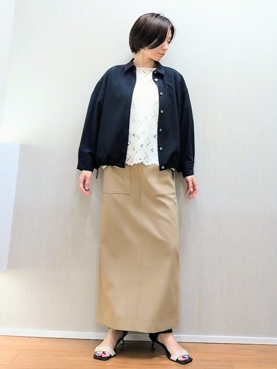 ミズタさんの「UNTITLED｜【セットアップ可/UVカット/接触冷感】エアリークールドロストシャツ」を使ったコーディネート