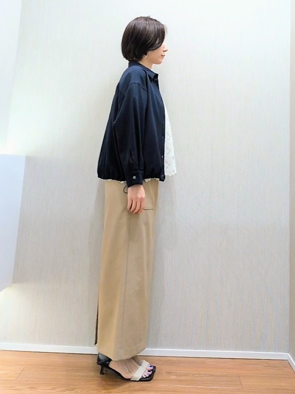 ミズタさんの「UNTITLED｜【セットアップ可/UVカット/接触冷感】エアリークールドロストシャツ」を使ったコーディネート