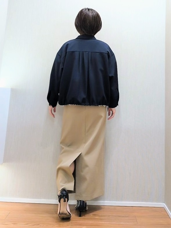 ミズタさんの「UNTITLED｜【セットアップ可/UVカット/接触冷感】エアリークールドロストシャツ」を使ったコーディネート