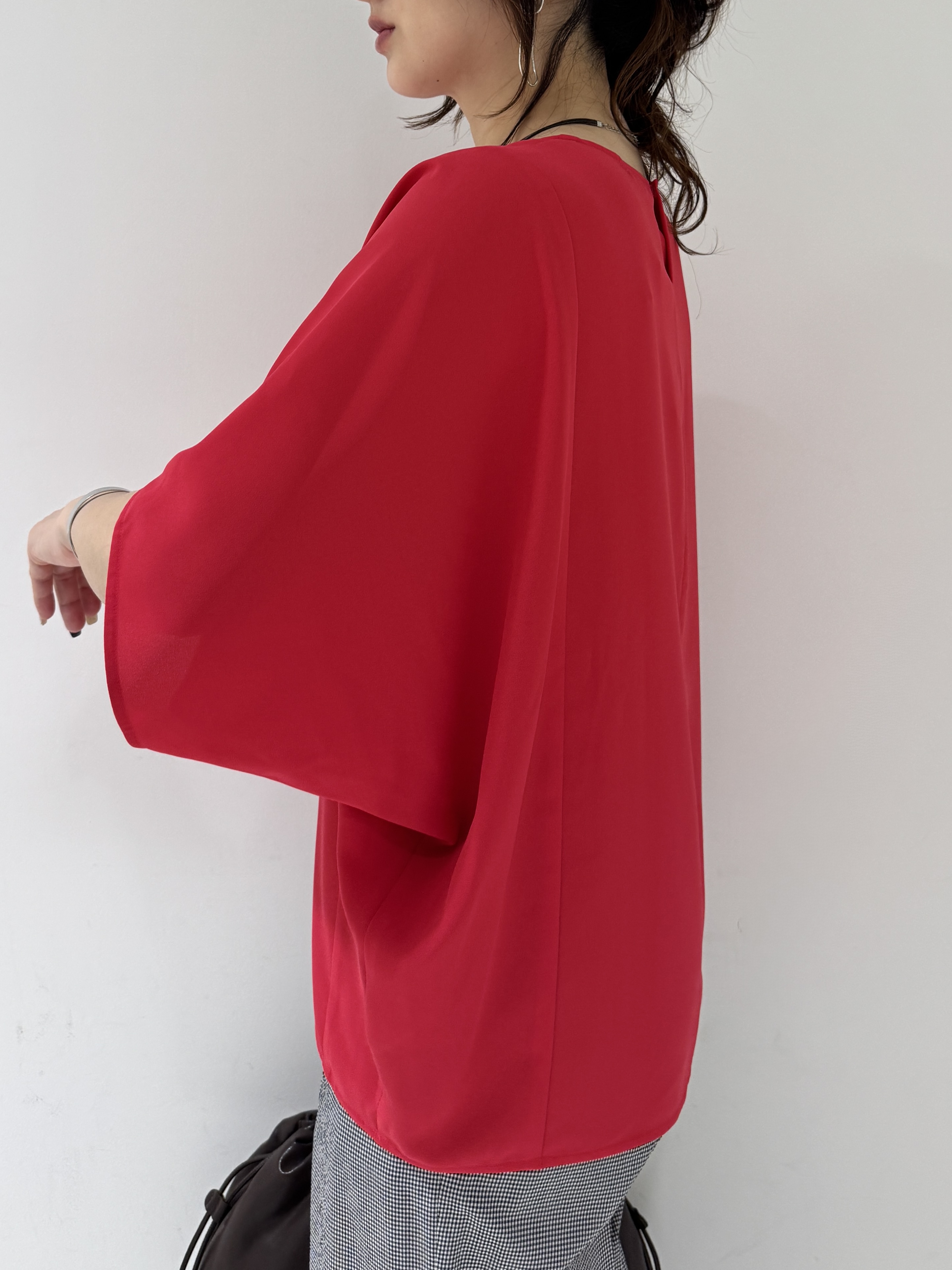 そんさんの「INDIVI｜【UVケア／接触冷感】ジョーゼットドルマンブラウス」を使ったコーディネート