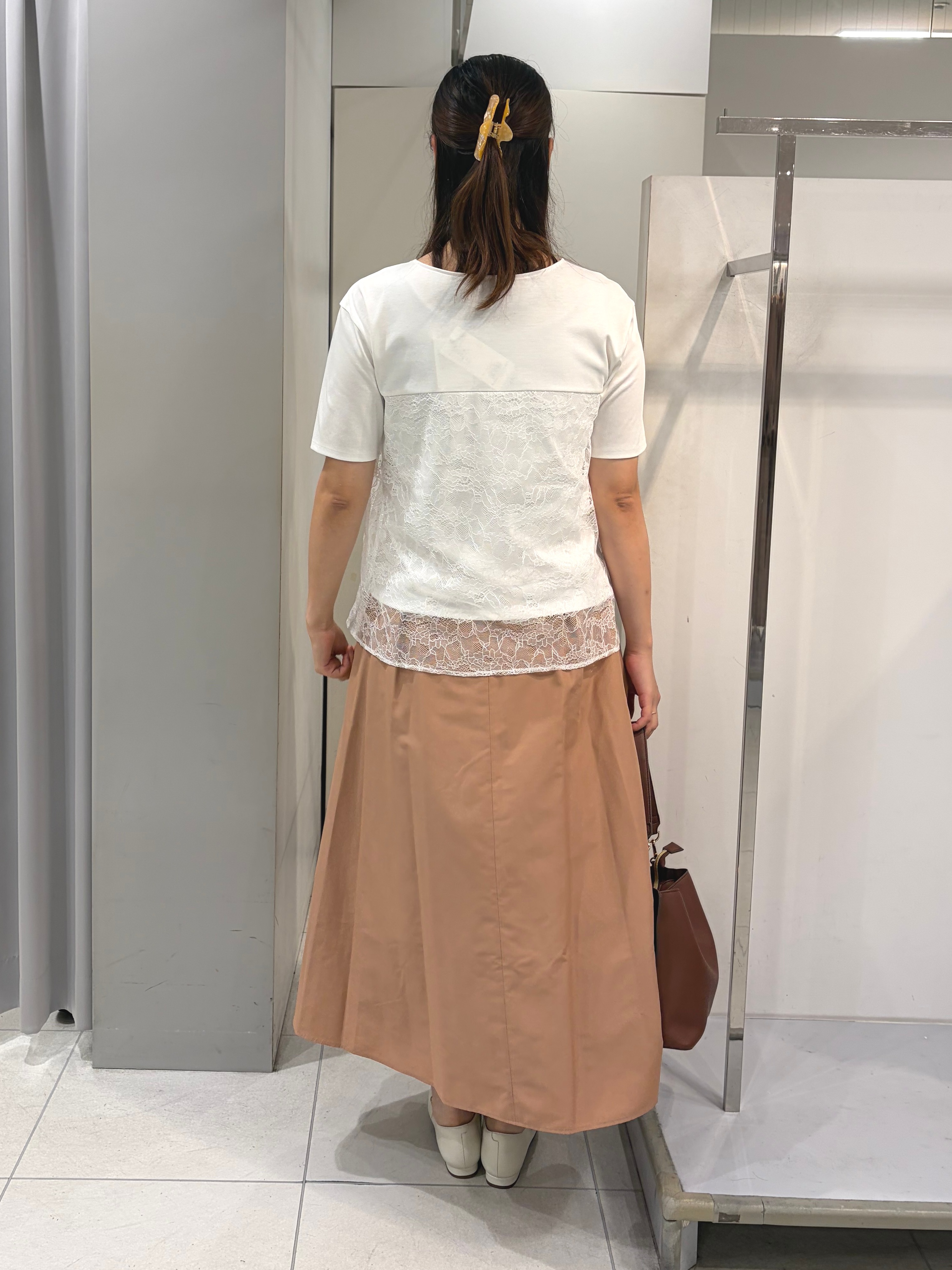 AZUSAさんの「Reflect｜【UVカット／接触冷感／手洗い可】ラッセルレースプルオーバー」を使ったコーディネート