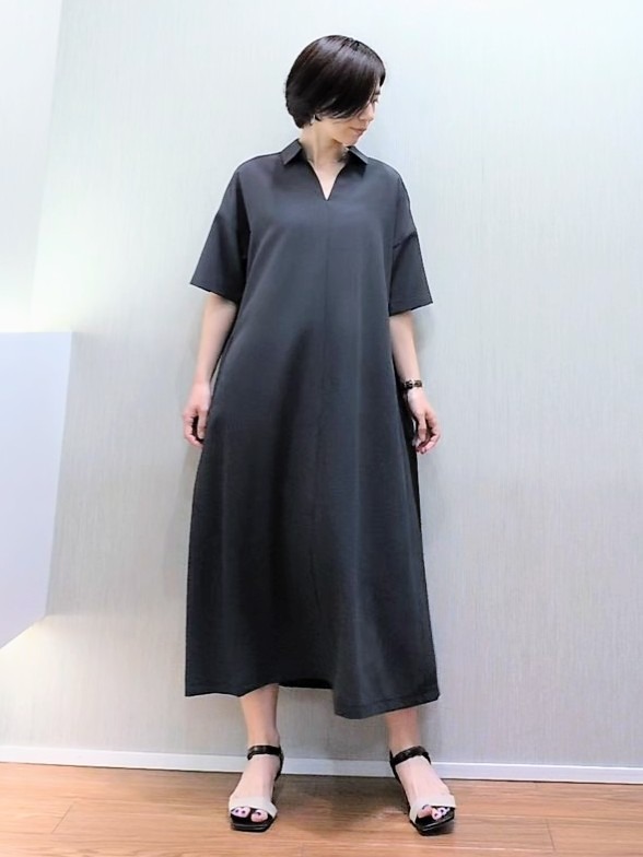ミズタさんの「UNTITLED｜【UVカット/接触冷感/通気性】エアリークールワンピース」を使ったコーディネート