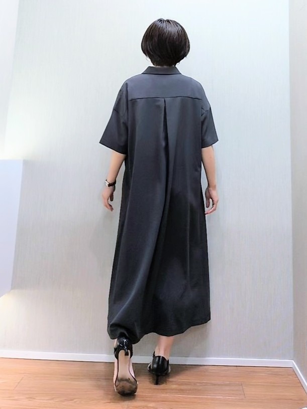 ミズタさんの「UNTITLED｜【UVカット/接触冷感/通気性】エアリークールワンピース」を使ったコーディネート