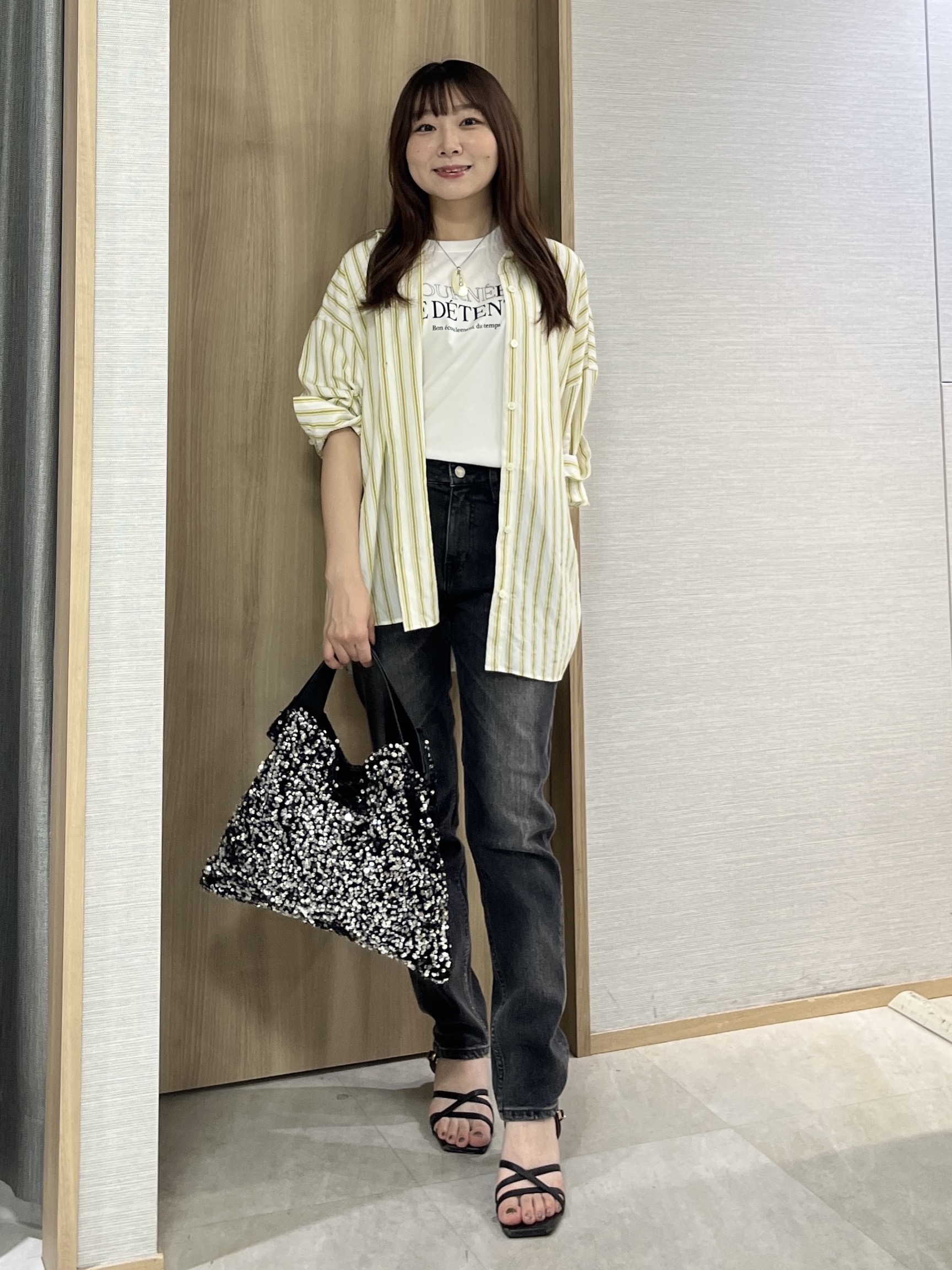 KAHOさんの「UNTITLED｜ストライプシャツ」を使ったコーディネート