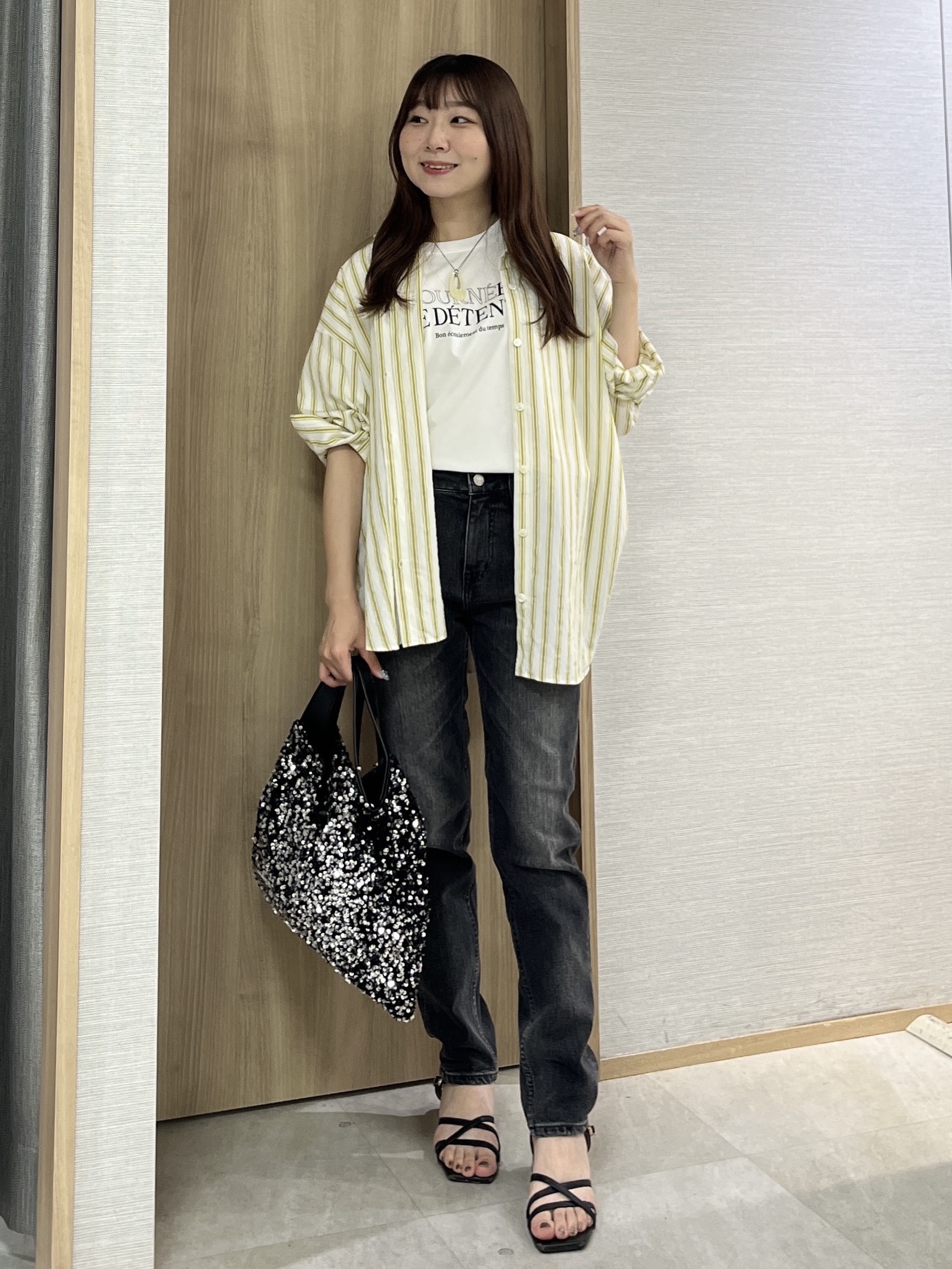 KAHOさんの「UNTITLED｜ストライプシャツ」を使ったコーディネート