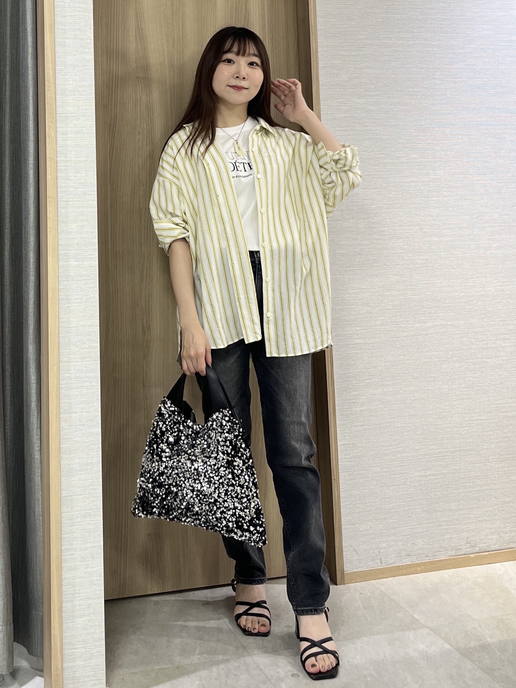 KAHOさんの「UNTITLED｜ストライプシャツ」を使ったコーディネート