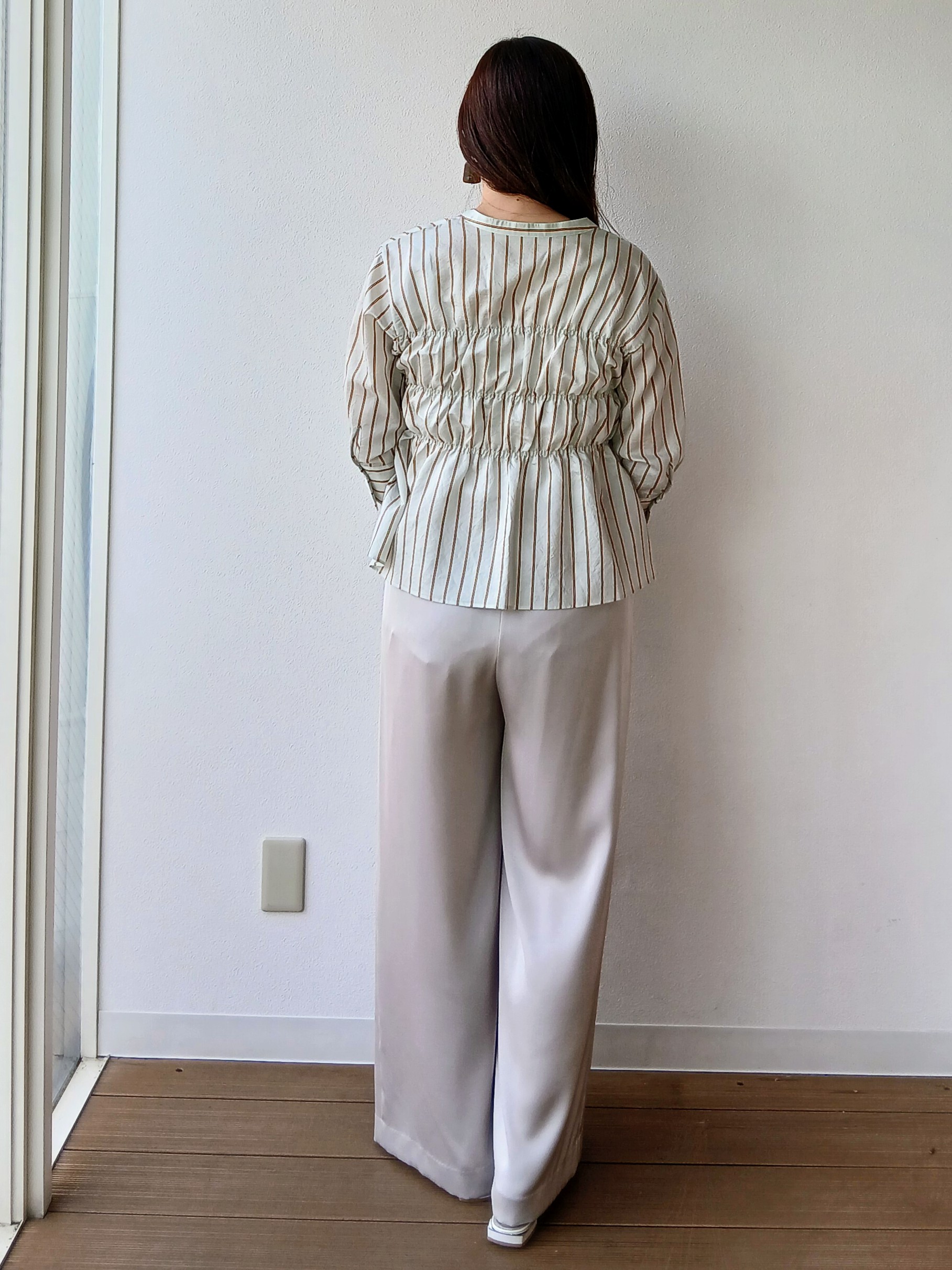 なみきさんの「UNTITLED｜ストライプシャーリングブラウス」を使ったコーディネート