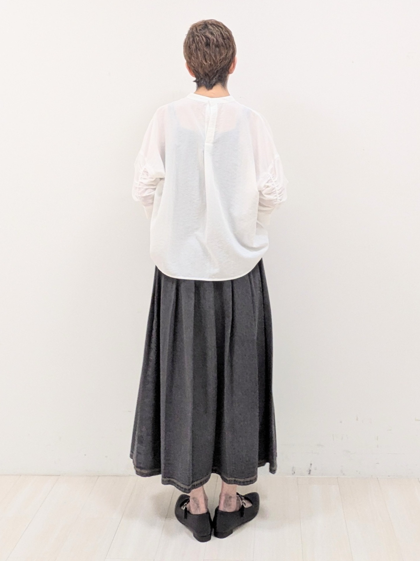 sachiさんの「Reflect｜【手洗い可】プチハイネック ギャザーブラウス」を使ったコーディネート