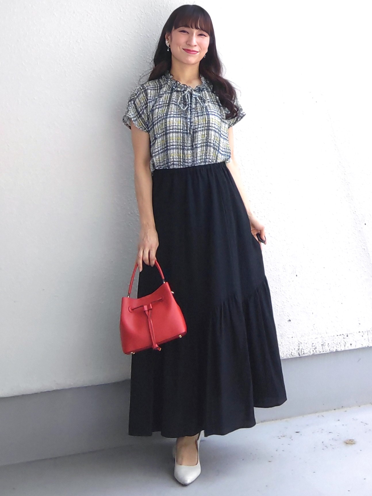 keinaさんの「SunaUna｜チェック柄フリルブラウス」を使ったコーディネート