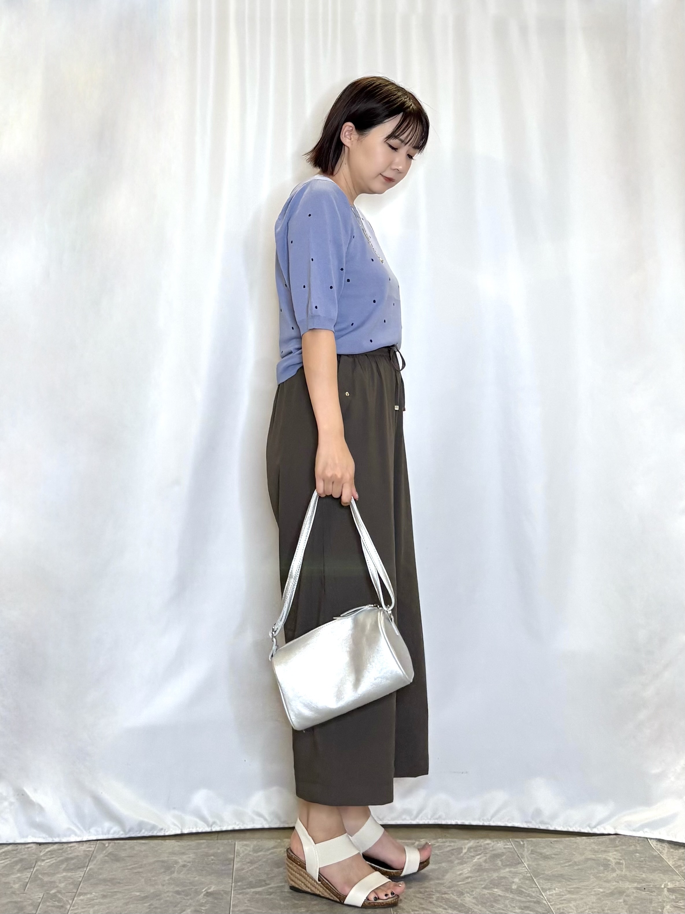 ネリさんの「SHOO･LA･RUE｜【ひんやり/S-LL】大人フェミニン ドット刺繍ニット」を使ったコーディネート