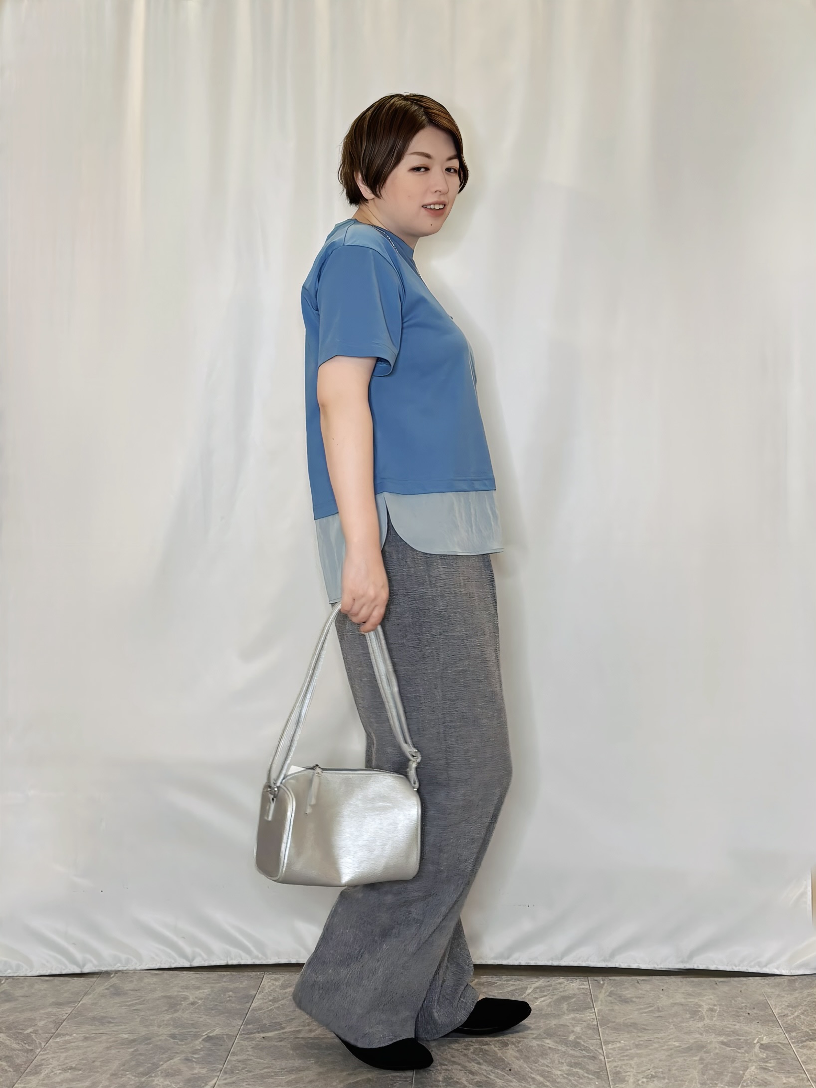 たみさんの「SHOO･LA･RUE｜【ひんやり/体型カバー/S-LL】インせず着られる 異素材ドッキングTシャツ」を使ったコーディネート