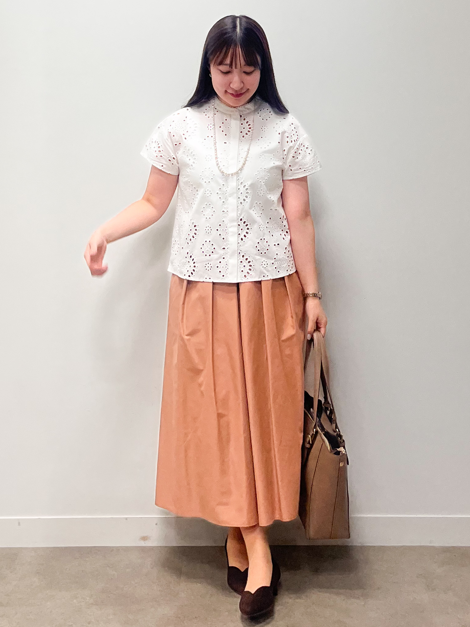 mikikoさんの「Reflect｜【通勤◎】カットワーク刺繍レース シャツブラウス」を使ったコーディネート