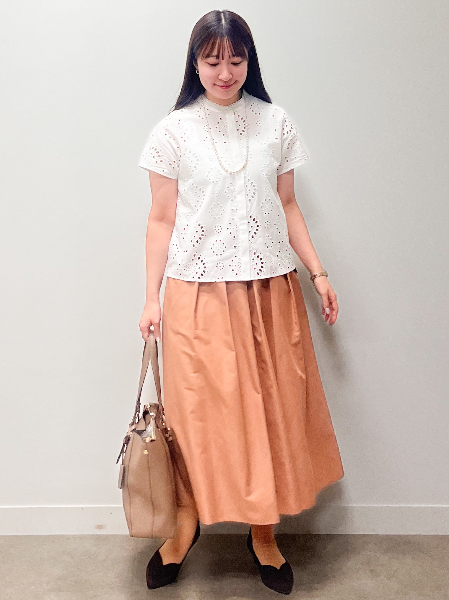 mikikoさんの「Reflect｜【通勤◎】カットワーク刺繍レース シャツブラウス」を使ったコーディネート