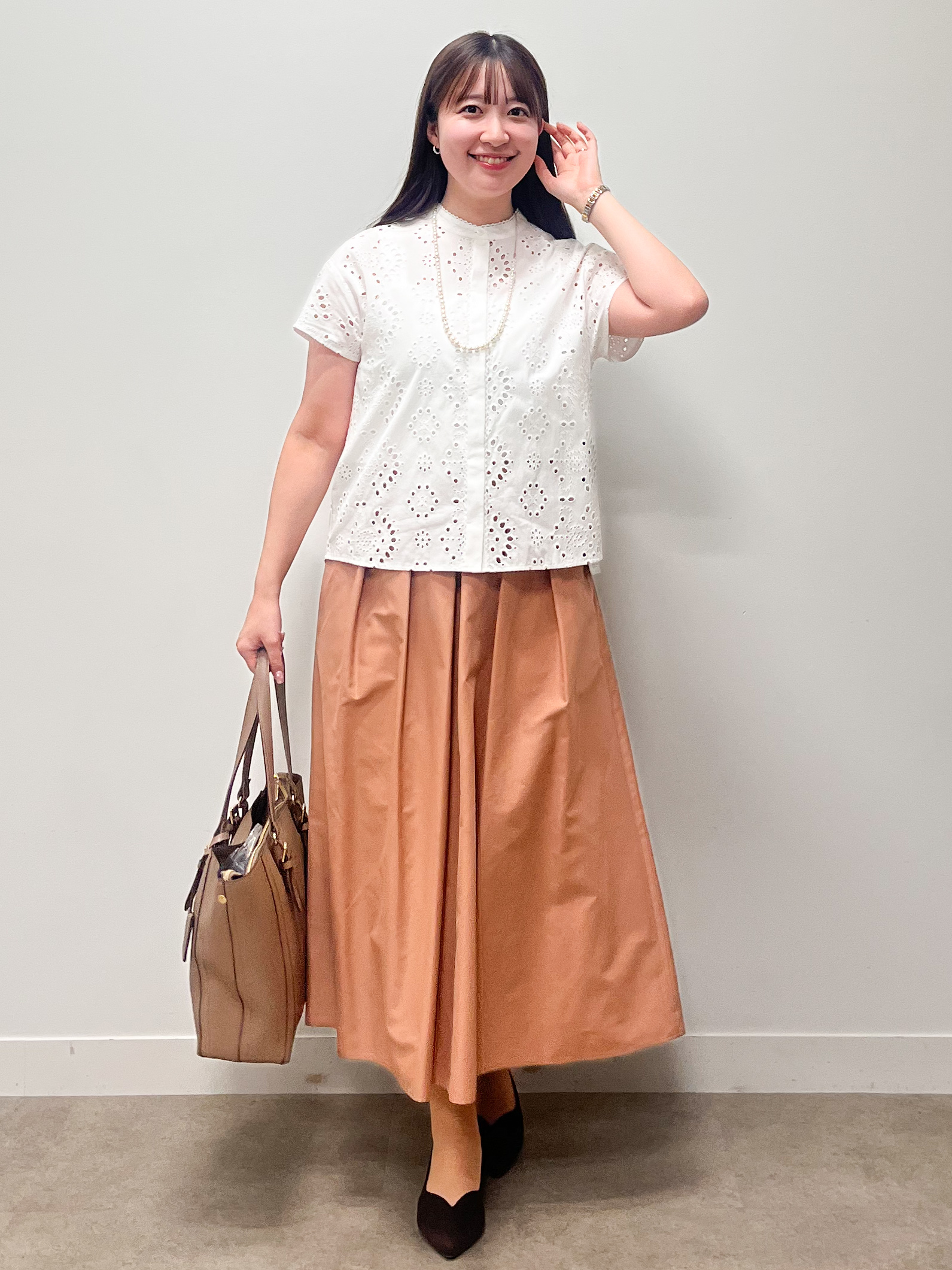 mikikoさんの「Reflect｜【通勤◎】カットワーク刺繍レース シャツブラウス」を使ったコーディネート
