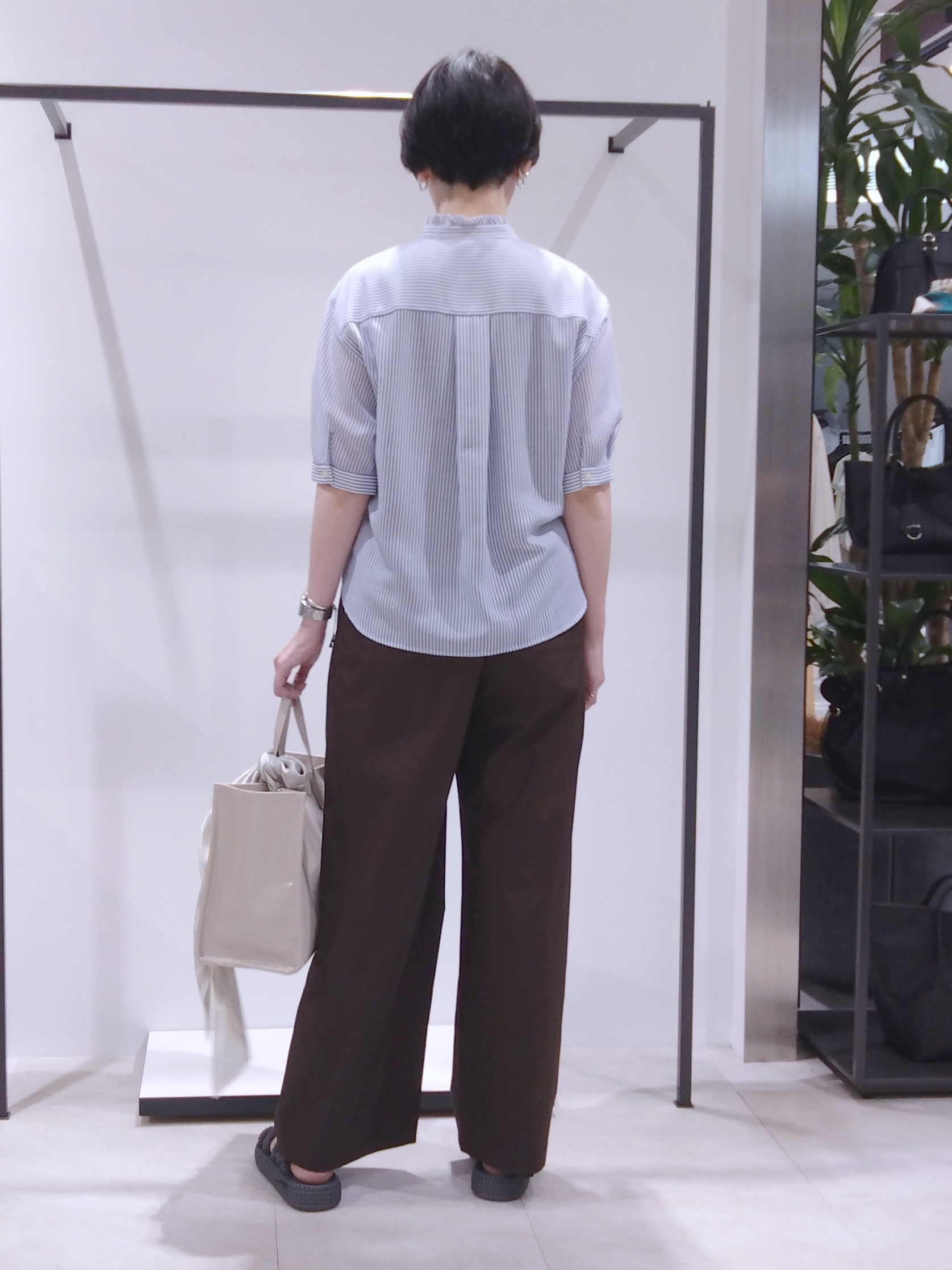 まちこさんの「UNTITLED｜エナメルソフトトート」を使ったコーディネート