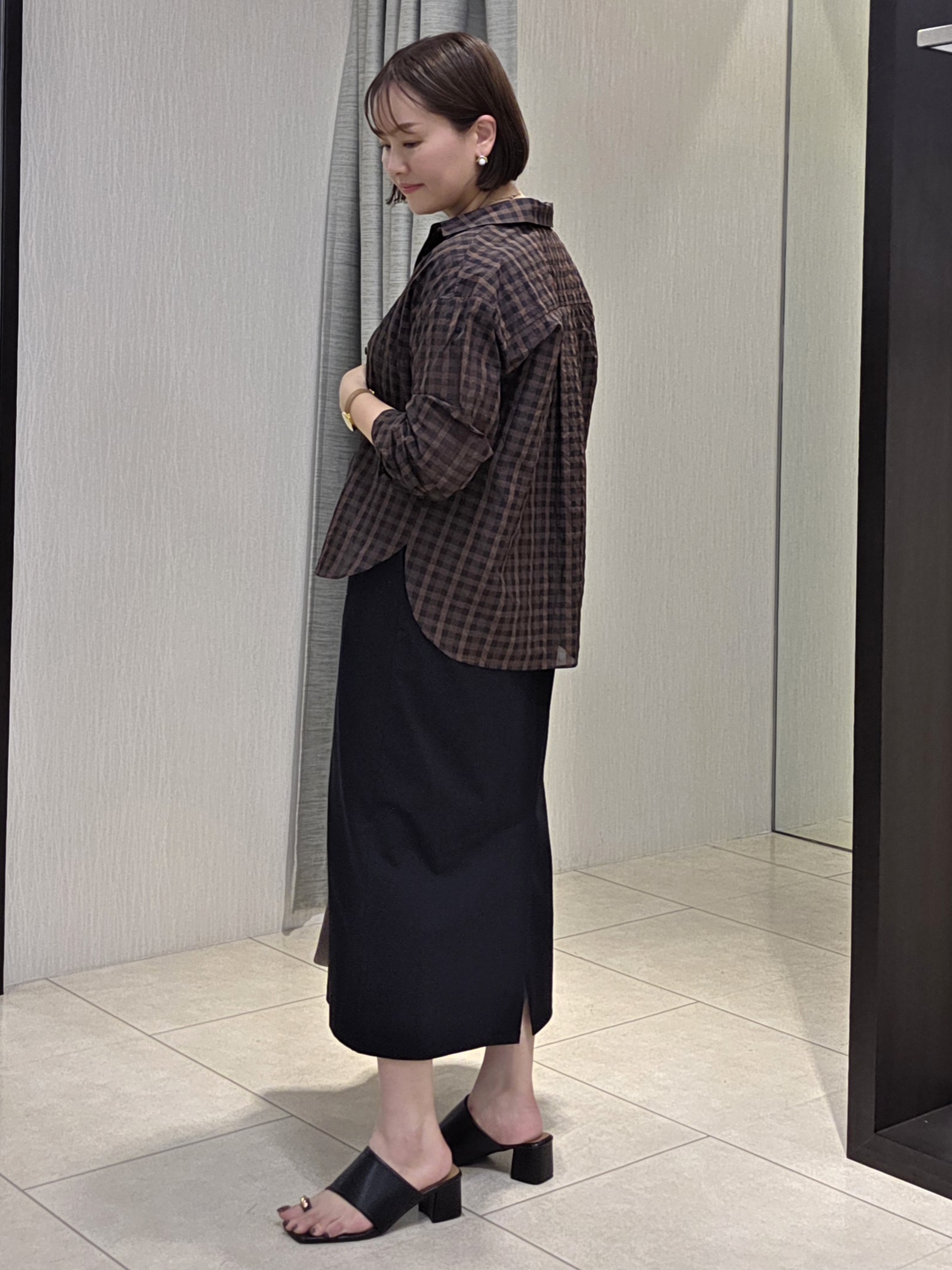 naokoさんの「UNTITLED｜シアーチェックシャツブラウス」を使ったコーディネート