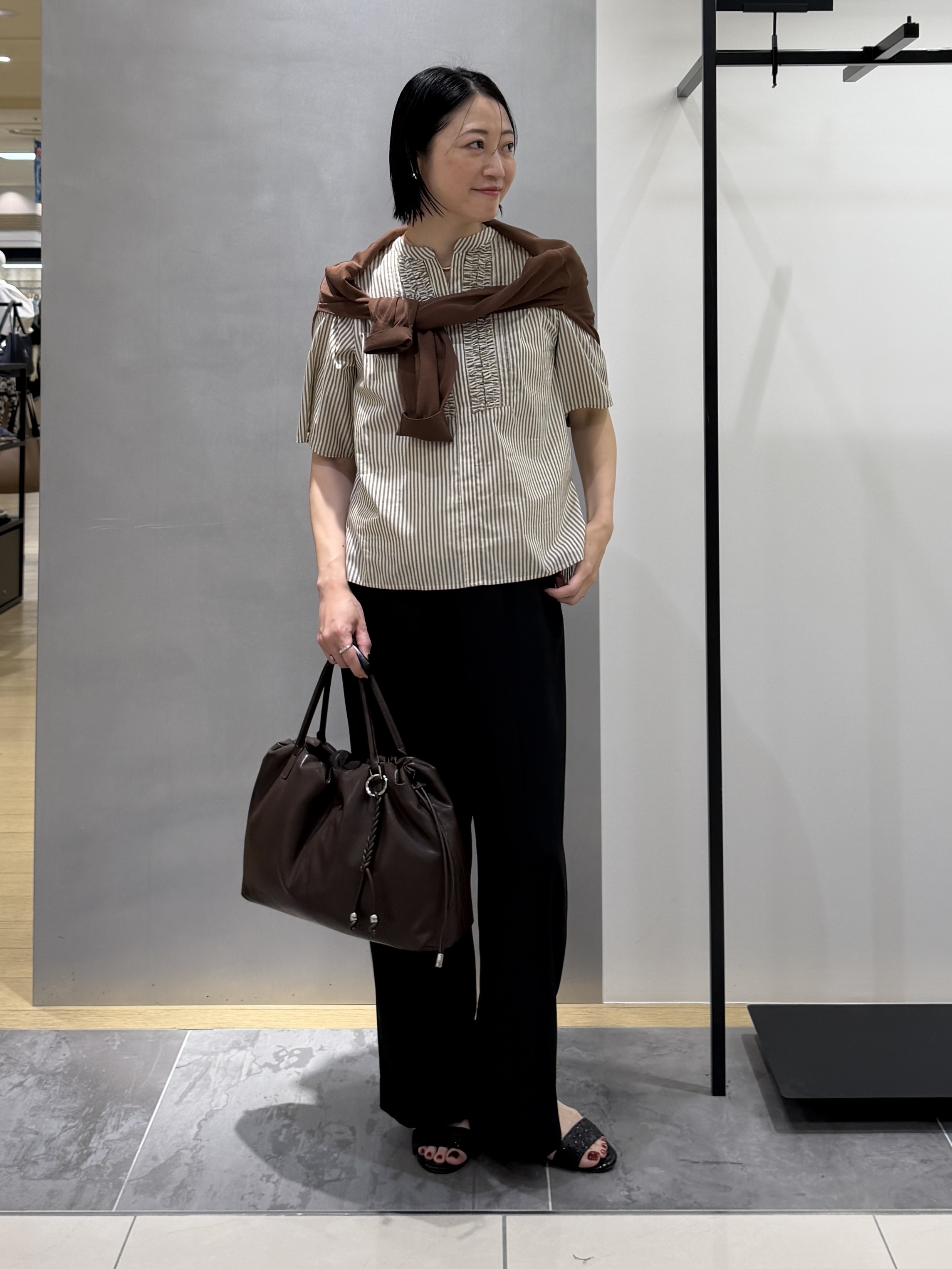 shihoさんの「INDIVI｜【着る日傘】イージーワイドパンツ」を使ったコーディネート