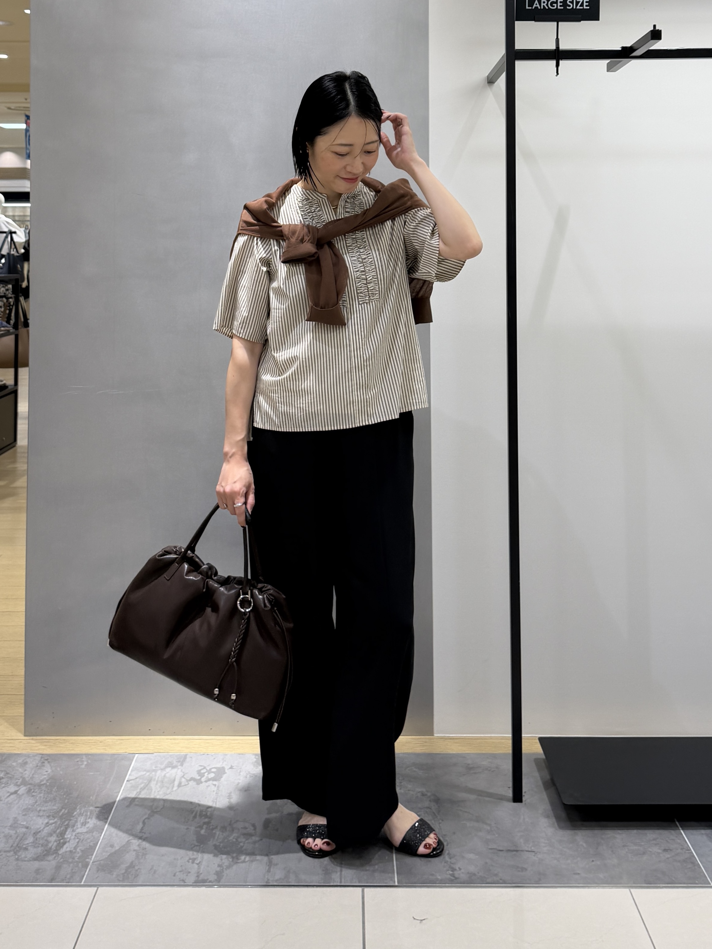 shihoさんの「INDIVI｜【着る日傘】イージーワイドパンツ」を使ったコーディネート