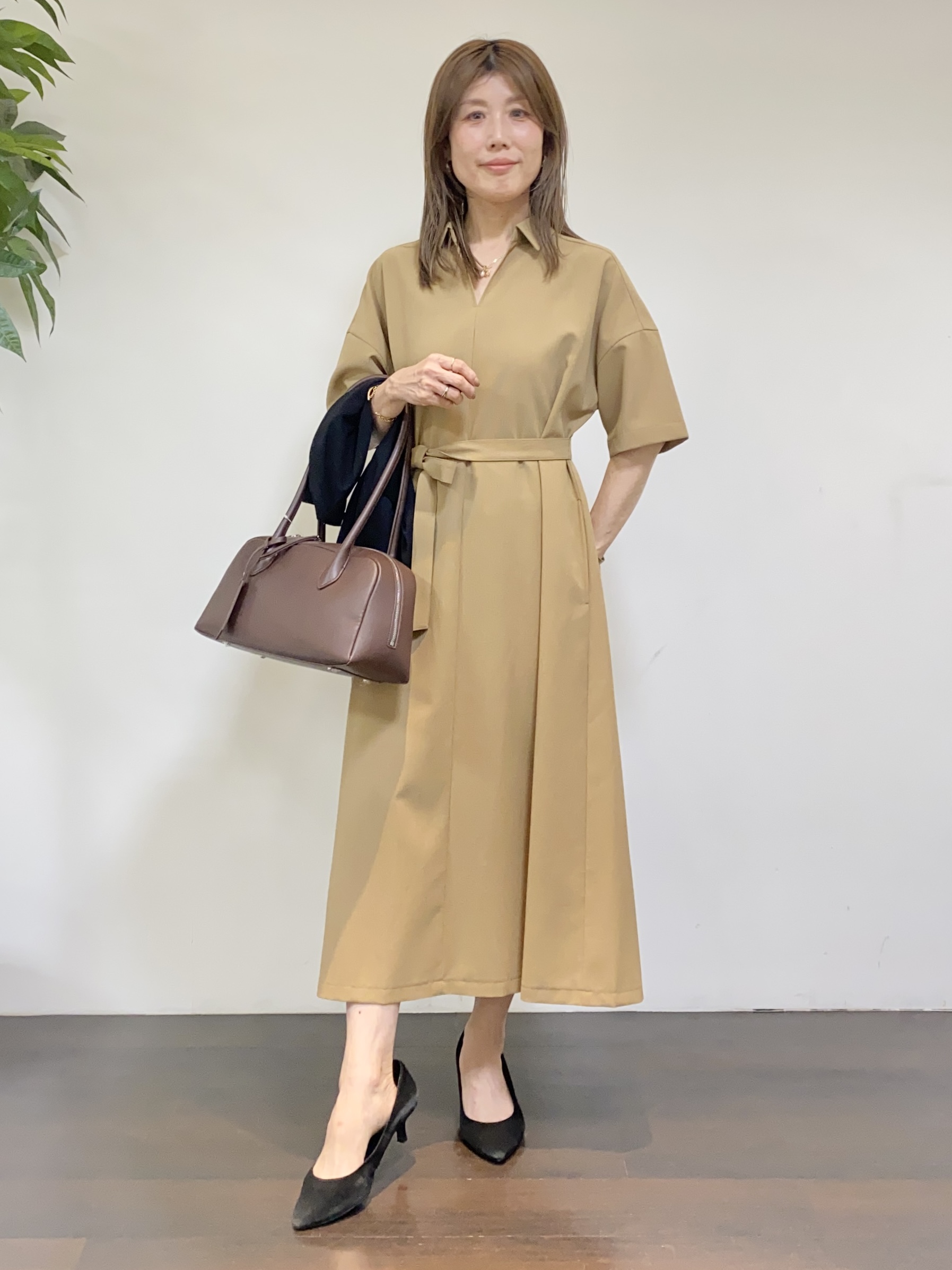 tomoさんの「UNTITLED｜【アンサンブル可/日除け・冷房対策】シアーレーヨンZIPカーディガン」を使ったコーディネート