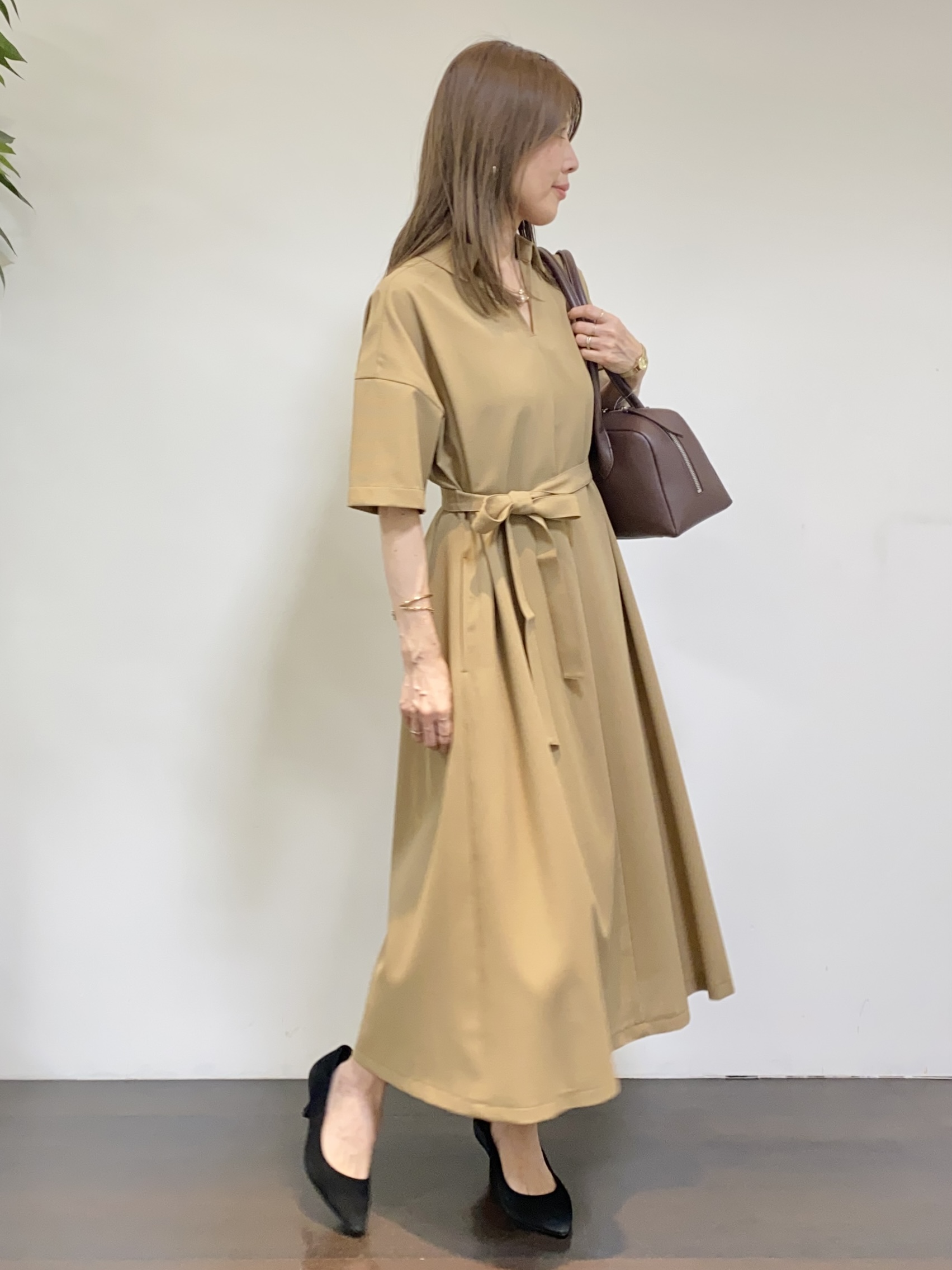 tomoさんの「UNTITLED｜【アンサンブル可/日除け・冷房対策】シアーレーヨンZIPカーディガン」を使ったコーディネート