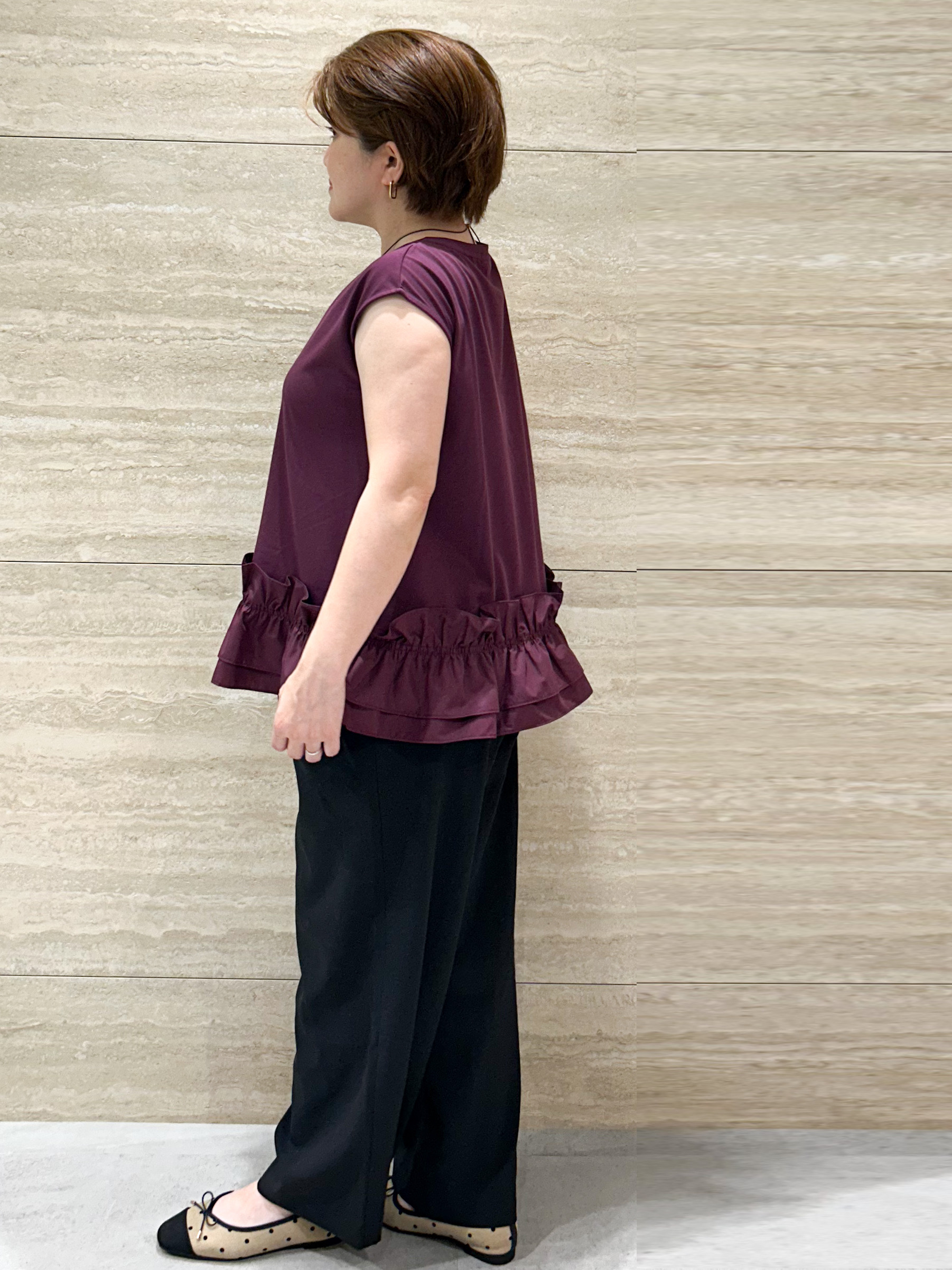 NAMIさんの「OPAQUE.CLIP｜裾フリルドッキングカットソー【洗濯機OK】」を使ったコーディネート
