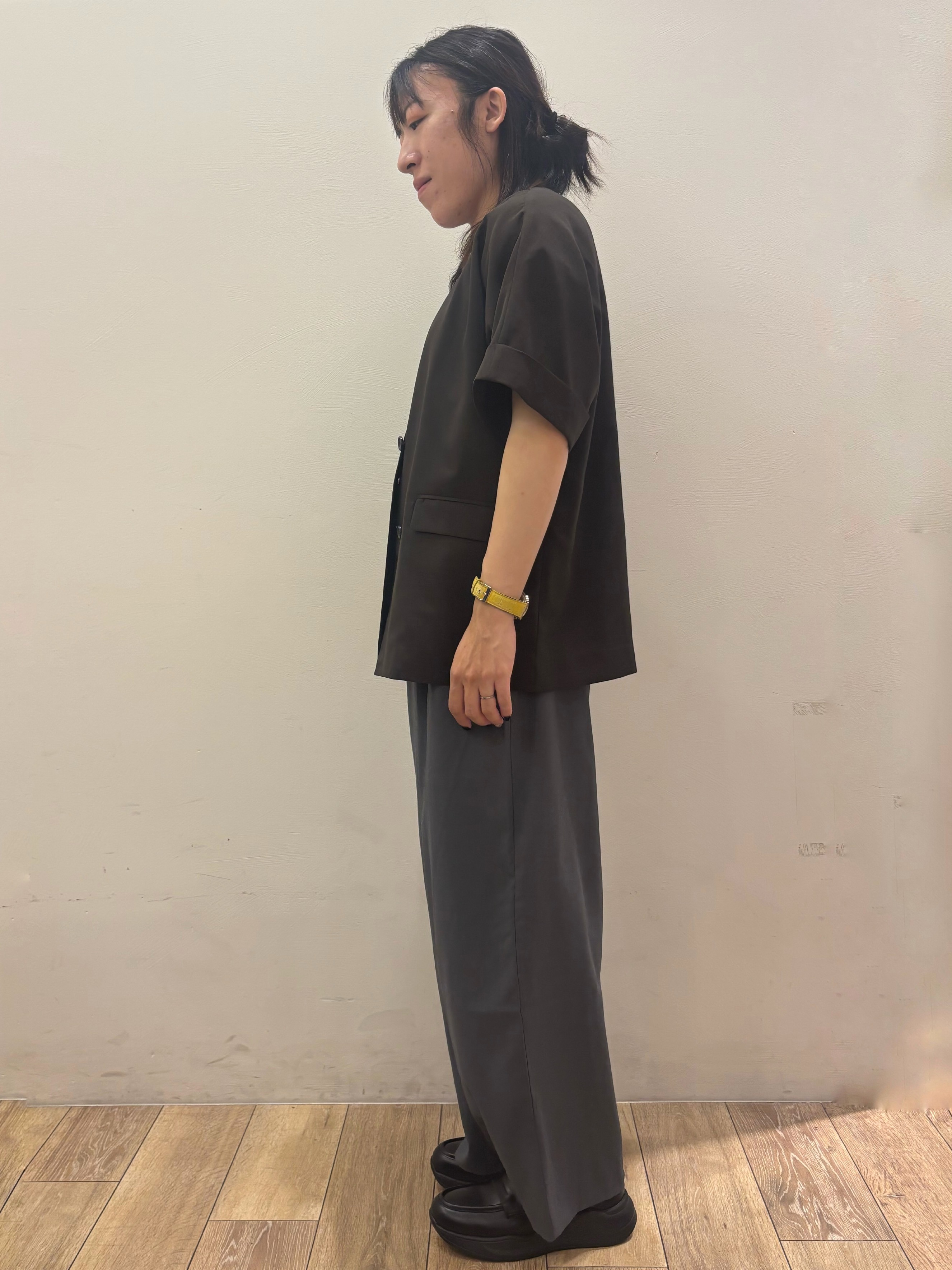 りょうさんの「OPAQUE.CLIP｜【接触冷感／吸水速乾／通気性】リネンライクジャケット《防シワ／洗濯機OK》」を使ったコーディネート