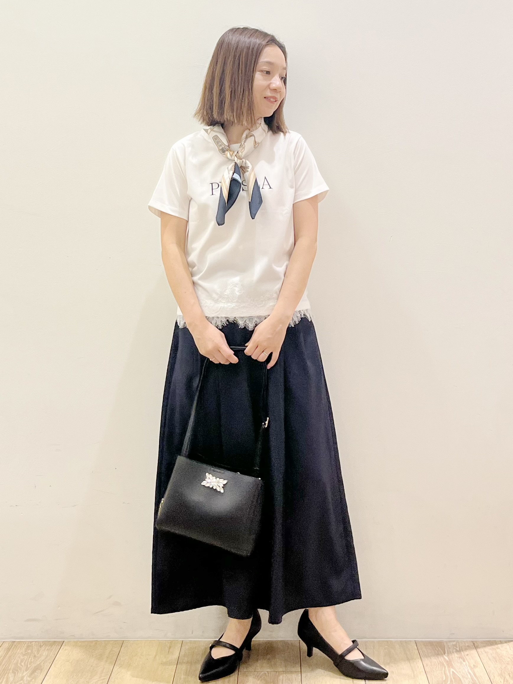 kcさんの「OPAQUE.CLIP｜【接触冷感／UVケア】裾レースロゴTシャツ《洗濯機OK／S-3L》」を使ったコーディネート