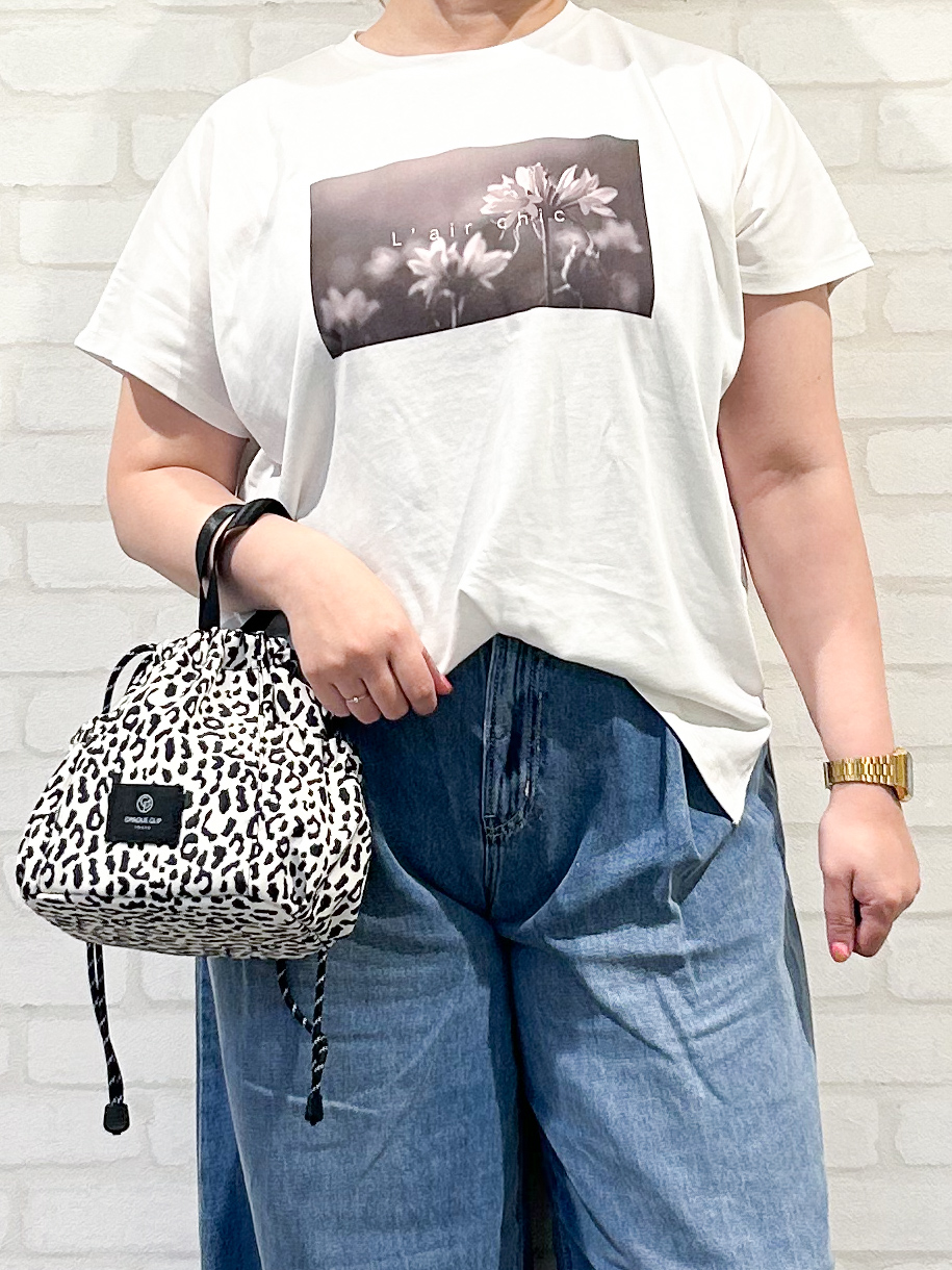 mochiさんの「OPAQUE.CLIP｜フォトプリントTシャツ【洗濯機OK】」を使ったコーディネート