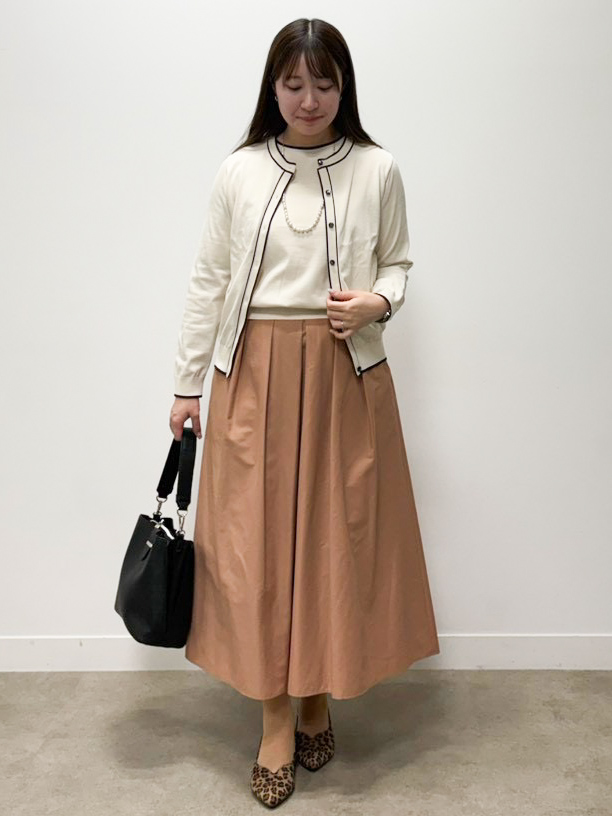 mikikoさんの「Reflect｜【手洗い可】タックプリーツ フレアスカート」を使ったコーディネート