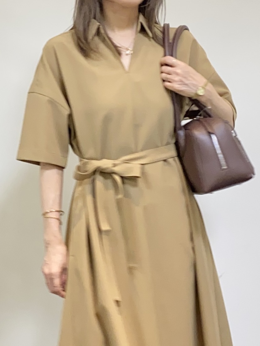 tomoさんの「UNTITLED｜【アンサンブル可/日除け・冷房対策】シアーレーヨンZIPカーディガン」を使ったコーディネート