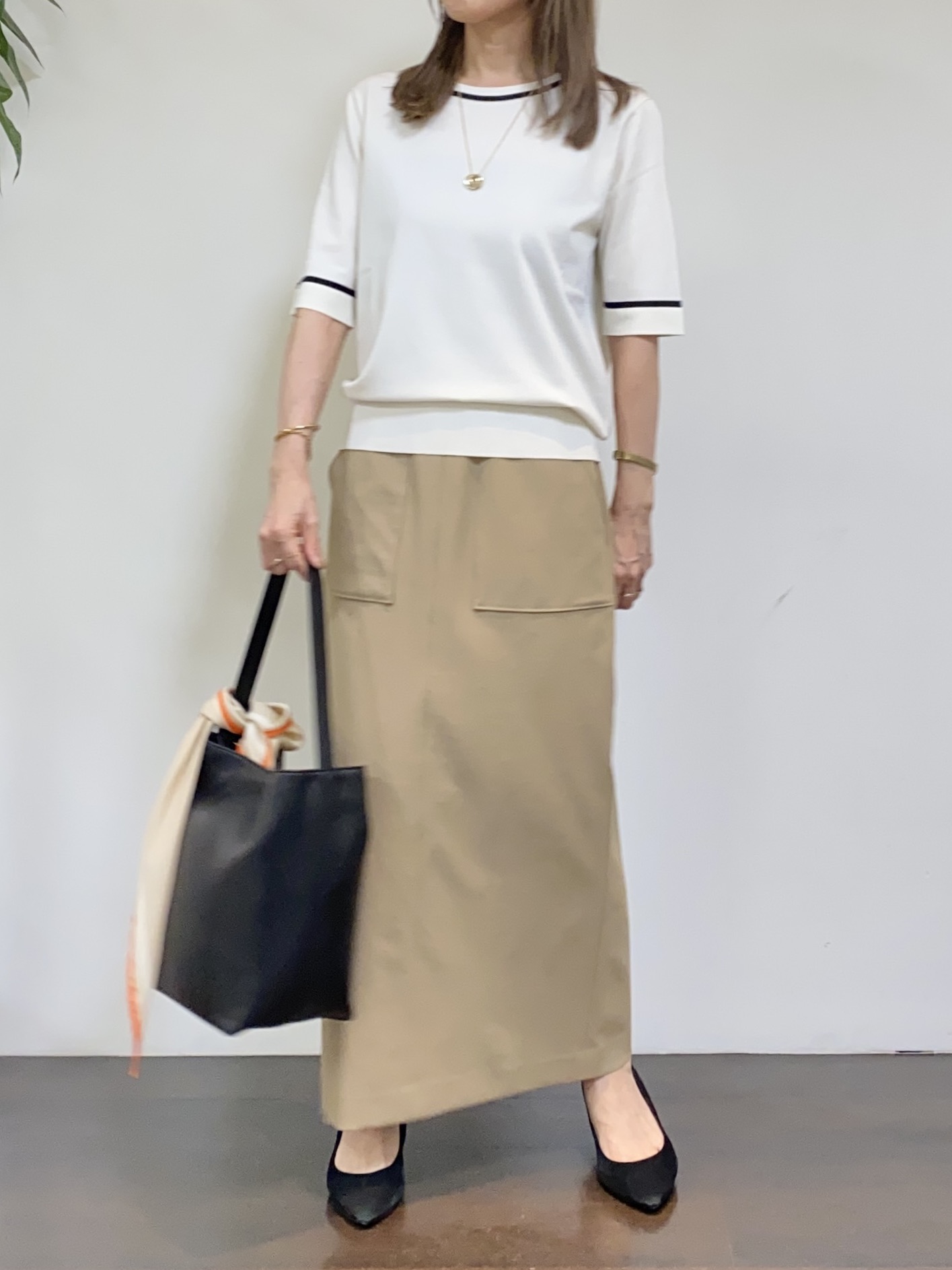 tomoさんの「UNTITLED｜【アンサンブル可能】コンパクトニットカーディガン」を使ったコーディネート