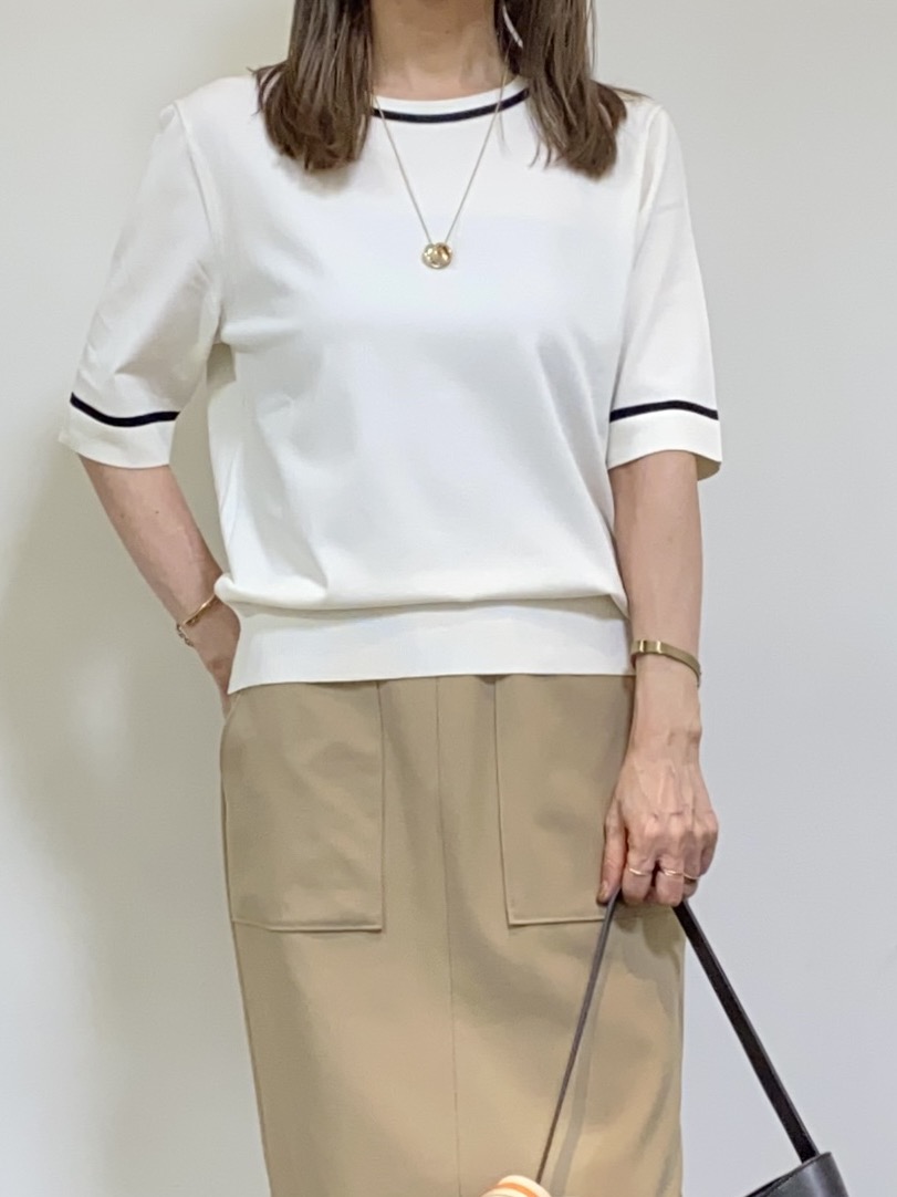 tomoさんの「UNTITLED｜【アンサンブル可能】コンパクトニットカーディガン」を使ったコーディネート