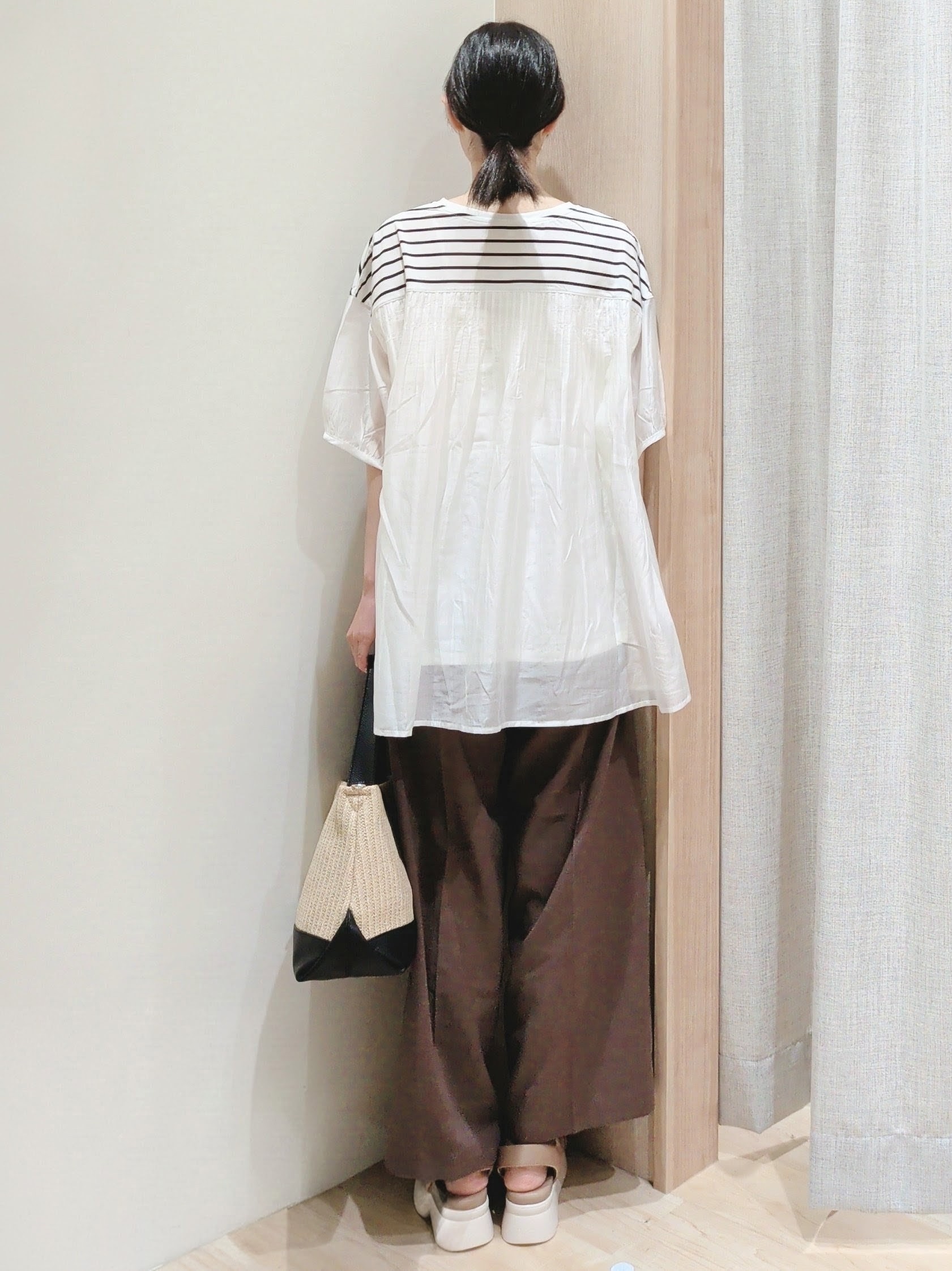 Yuiさんの「grove｜【貴島明日香さん着用/UVカット】体型カバー叶う、バックプリーツTシャツ」を使ったコーディネート