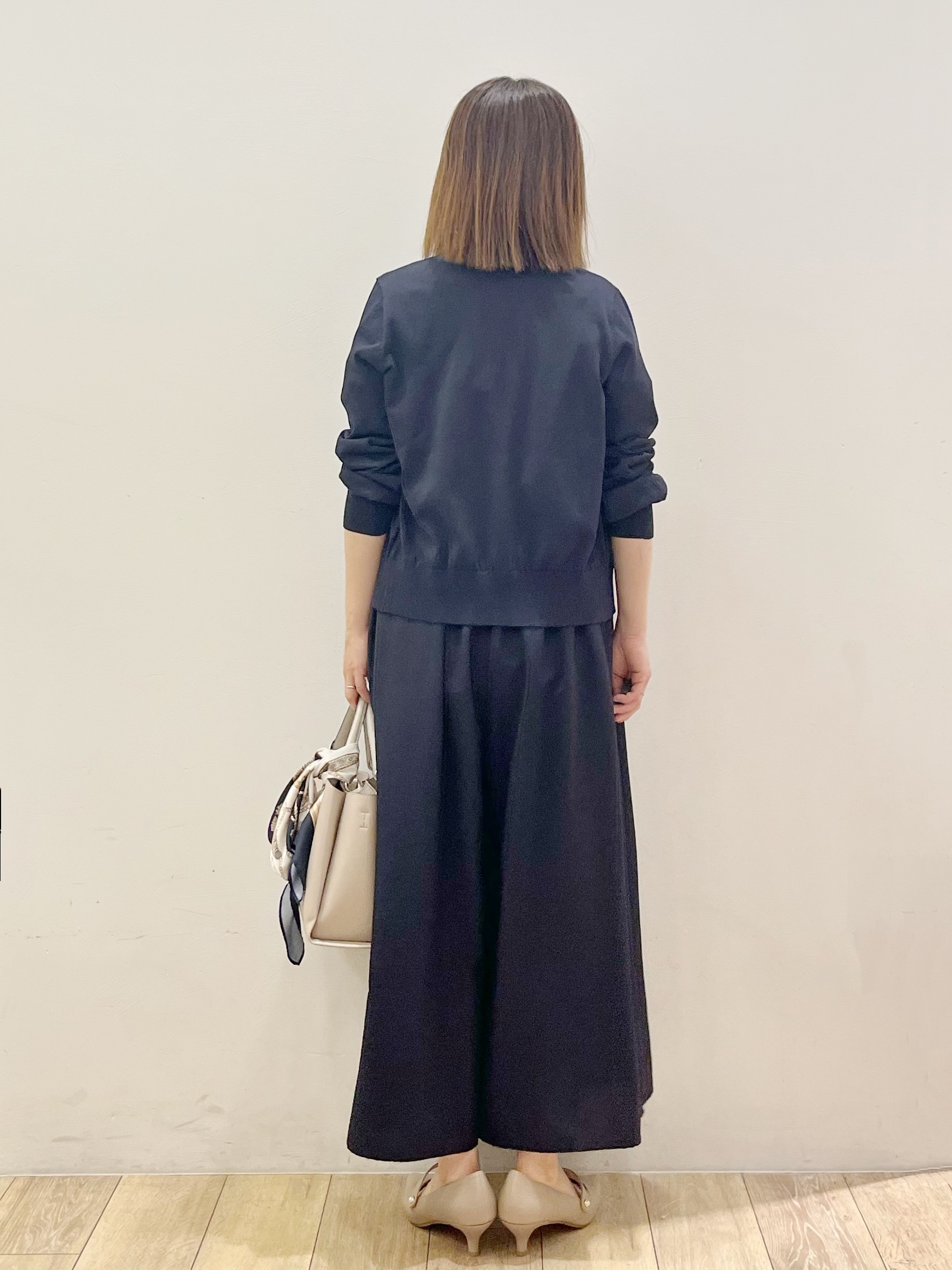 kcさんの「OPAQUE.CLIP｜【遮熱／UVケア】外気の熱を感じにくい！クルーネックカーディガン《洗濯機OK／抗ピリング／6col》」を使ったコーディネート