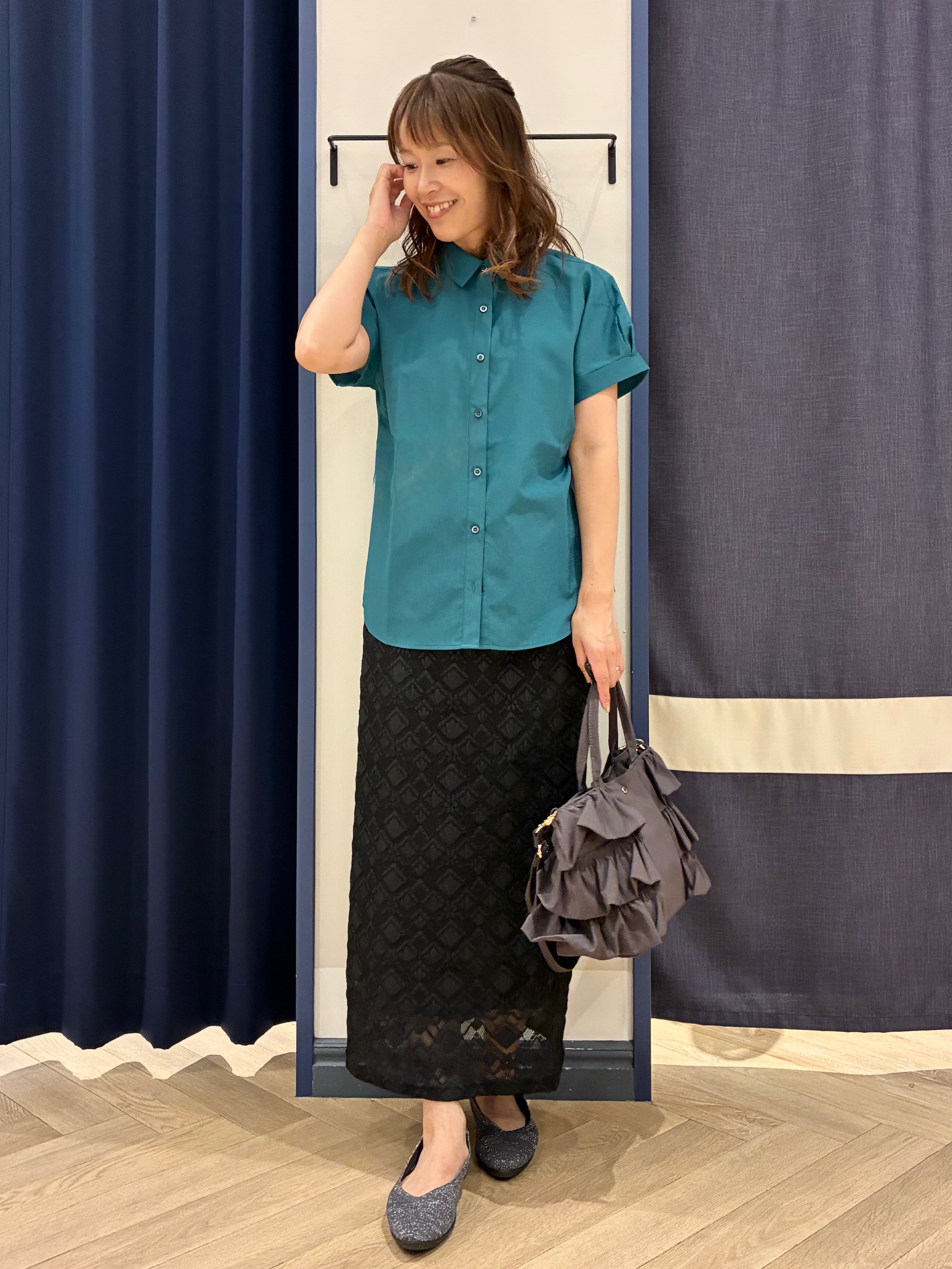 Orikaさんの「grove｜ドルマンシャツブラウス」を使ったコーディネート