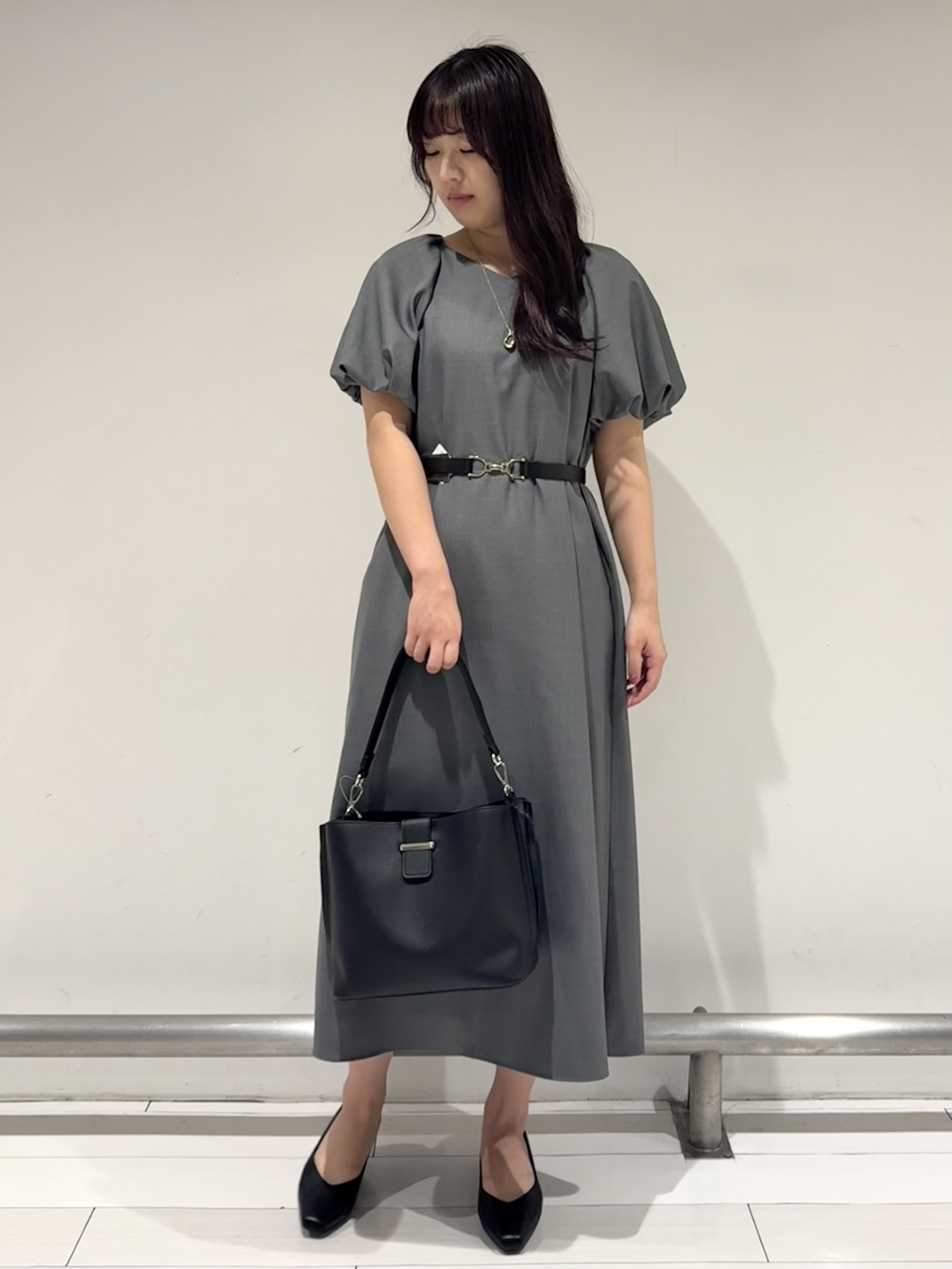 Azusaさんの「Reflect｜【UVカット／手洗い可】パフスリーブ Vネックワンピース」を使ったコーディネート